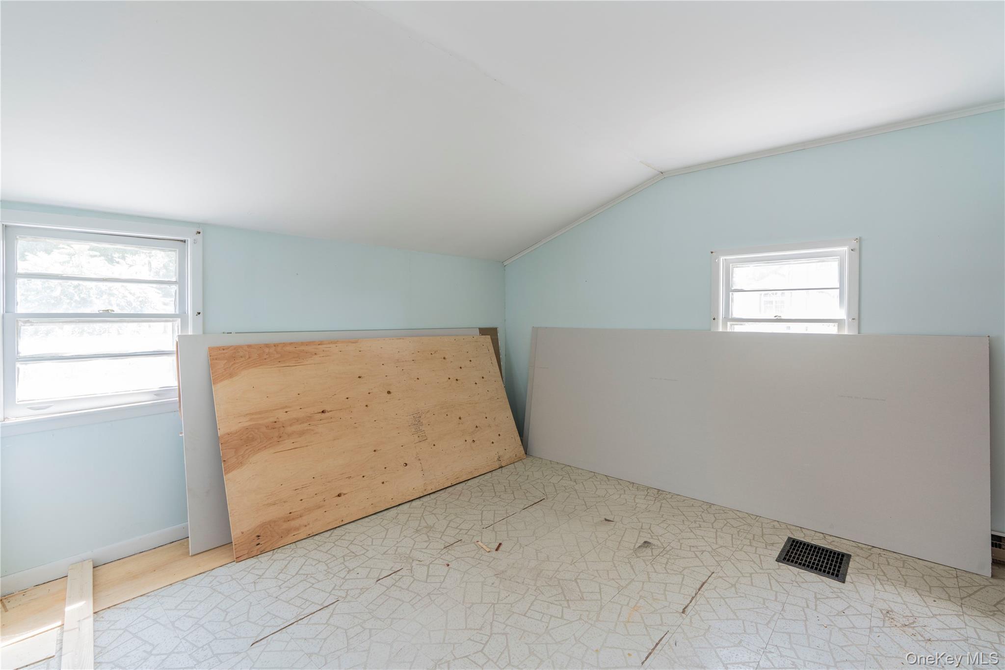 7316-7318 S Broadway, Red Hook, NY 12571