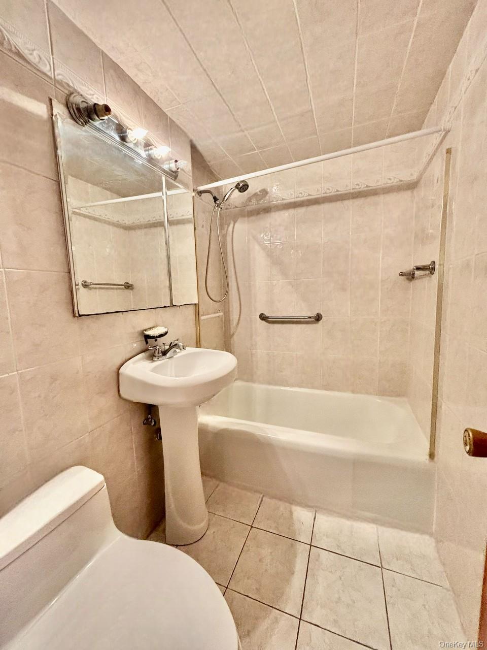 98-20 62 Drive # 14C, Rego Park, NY 11374