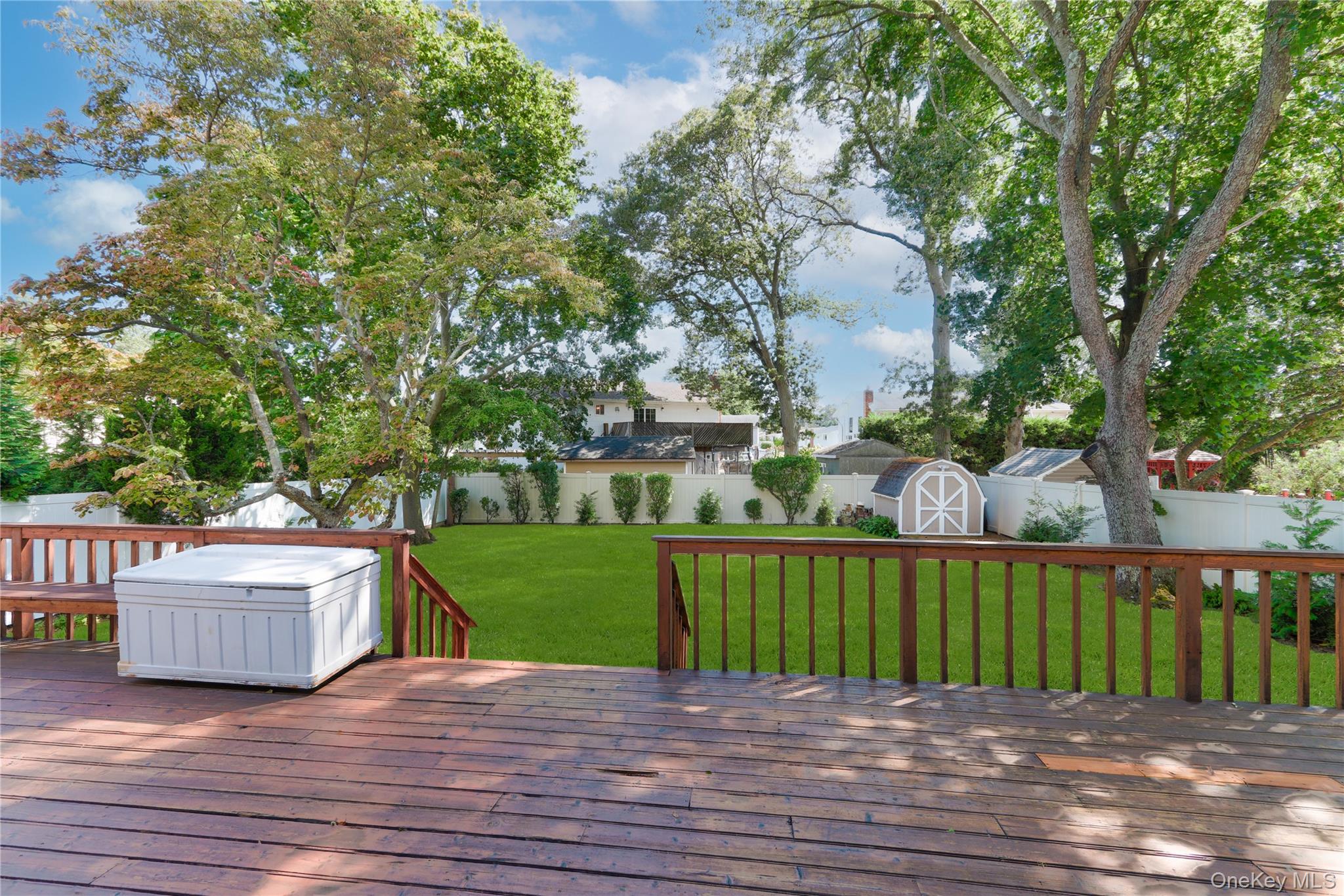 5 Lime Court, West Babylon, NY 11704