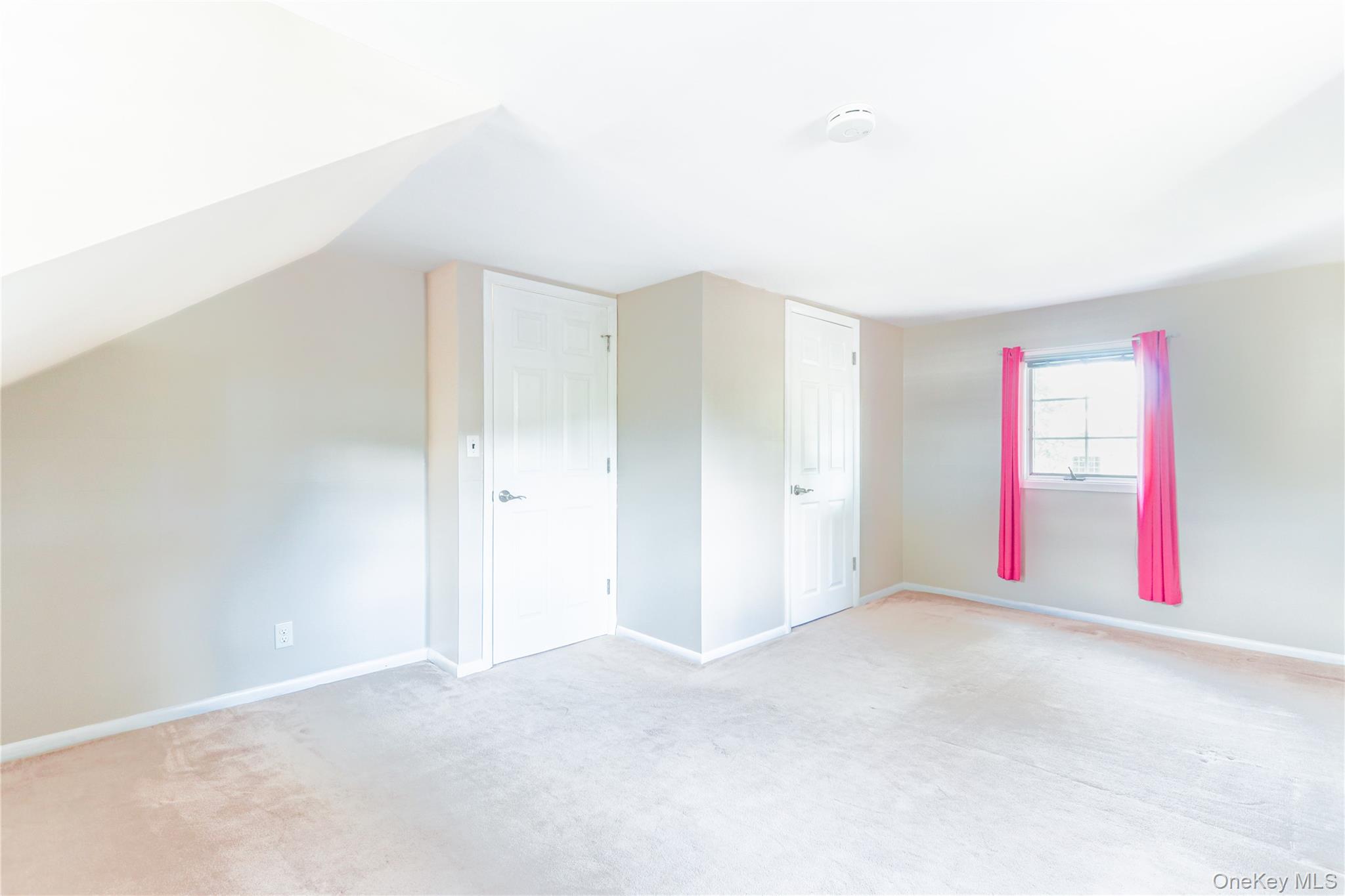 5 Lime Court, West Babylon, NY 11704