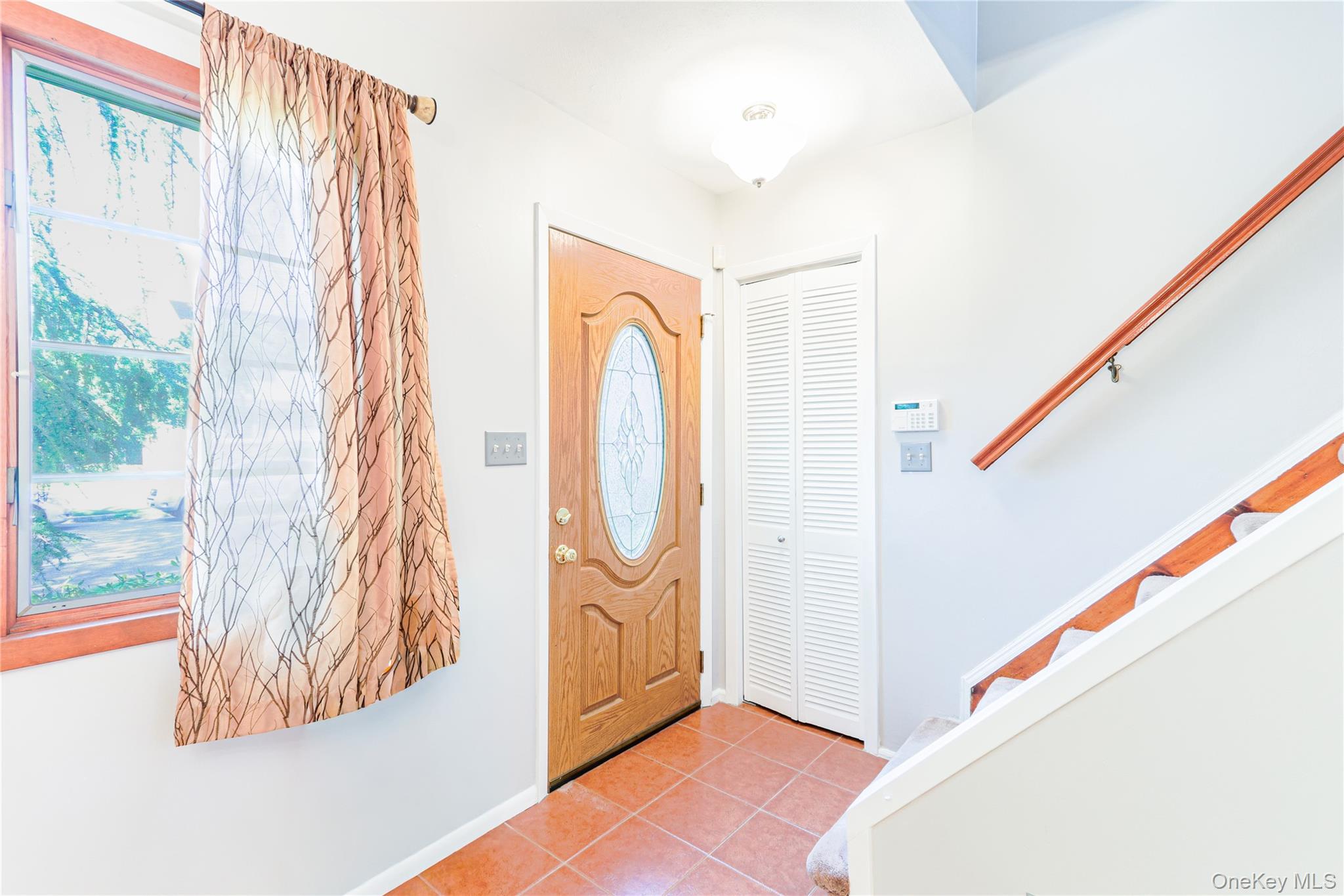 5 Lime Court, West Babylon, NY 11704