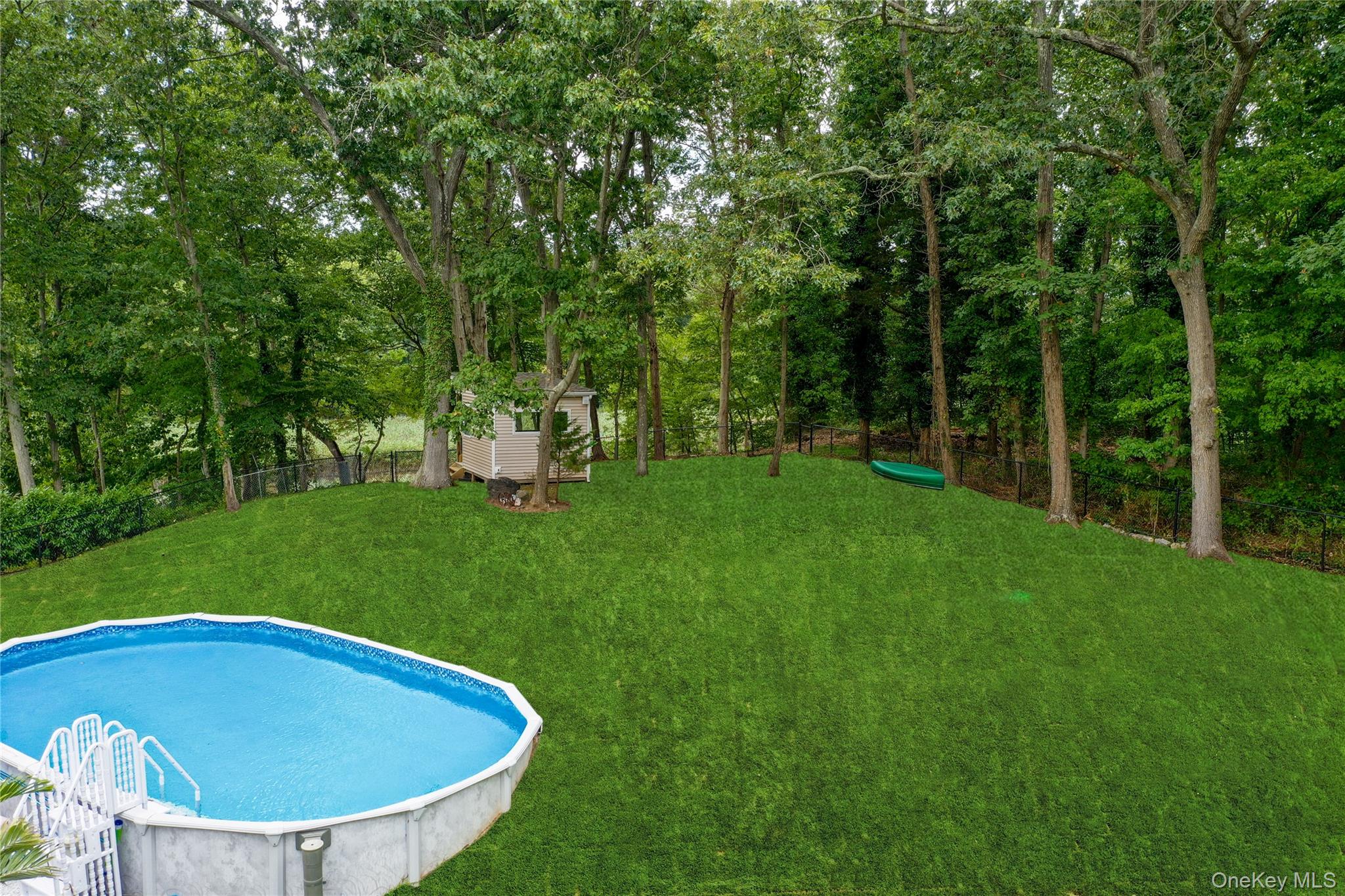 22 Whitney Gate, Smithtown, NY 11787