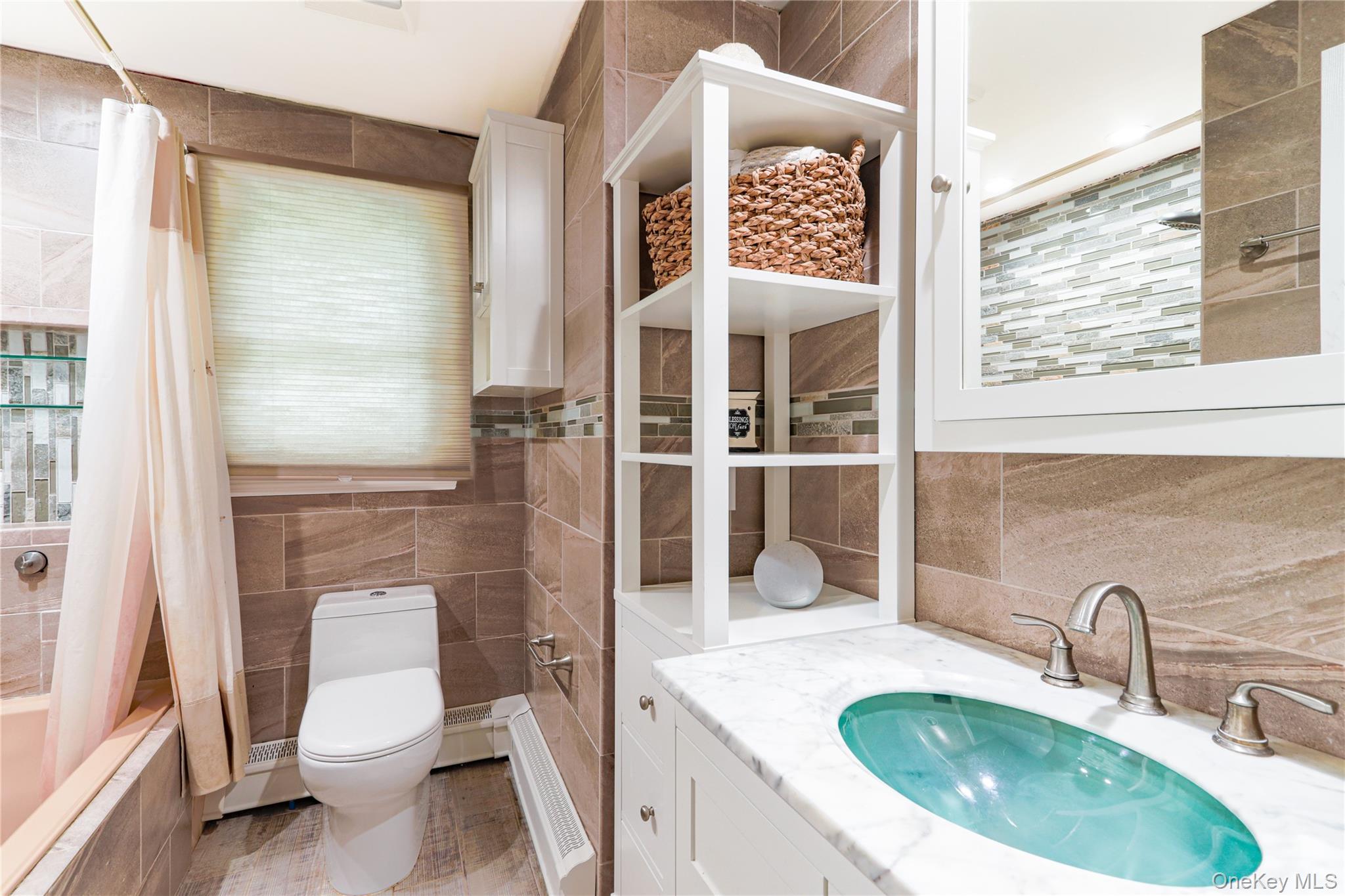 22 Whitney Gate, Smithtown, NY 11787