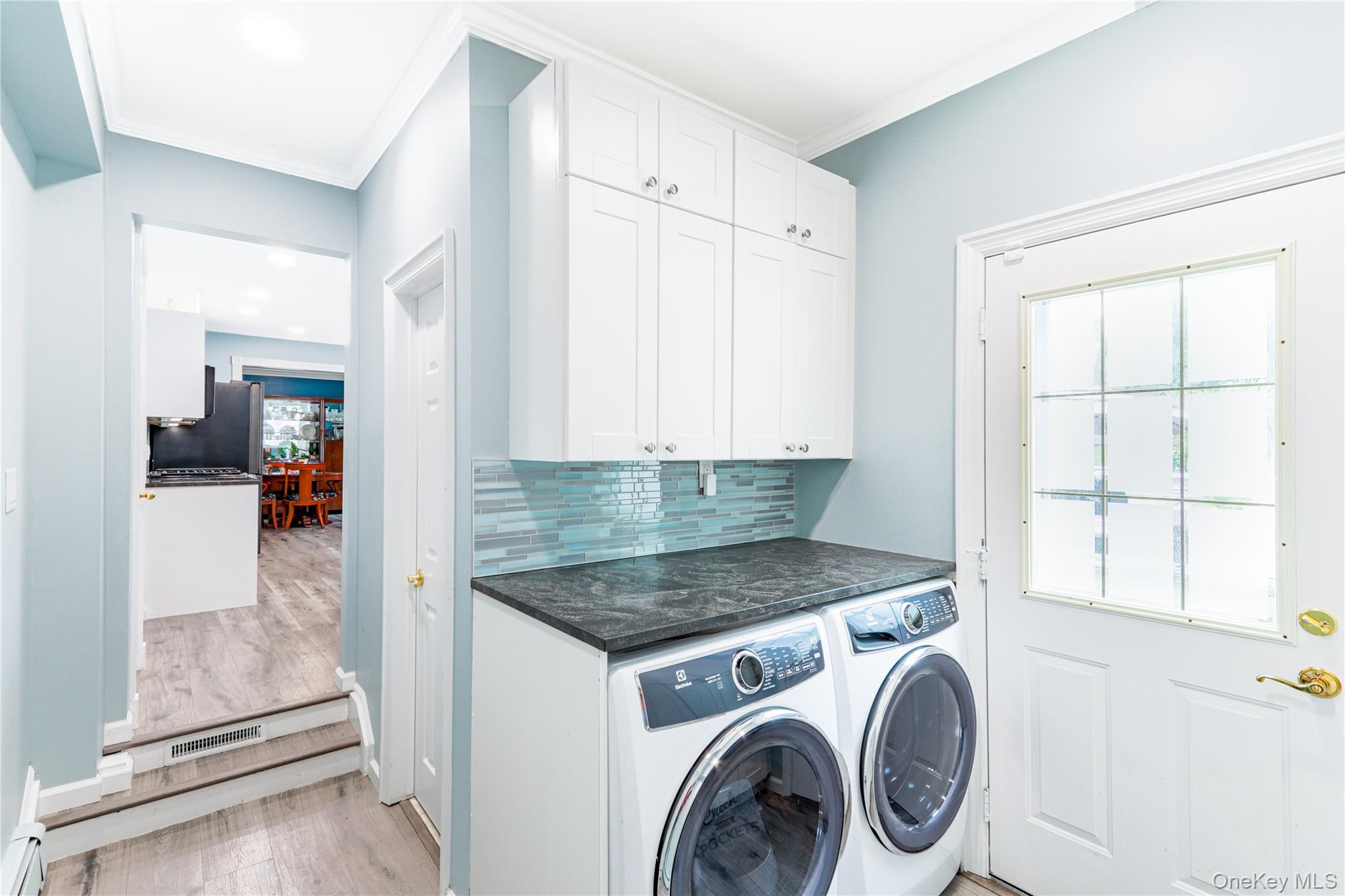 22 Whitney Gate, Smithtown, NY 11787