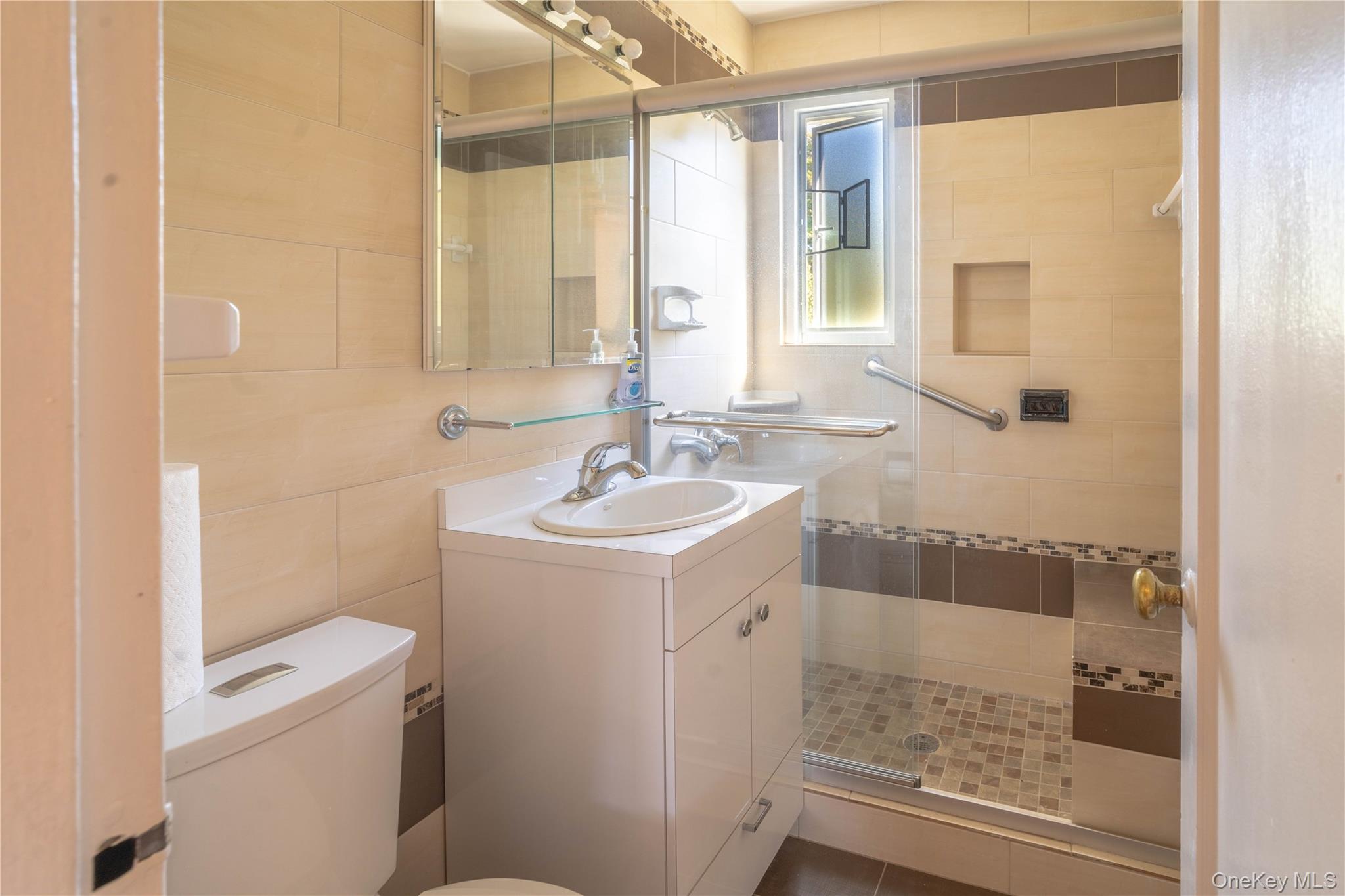 68-57 Bell Blvd # 68-57, Oakland Gardens, NY 11364