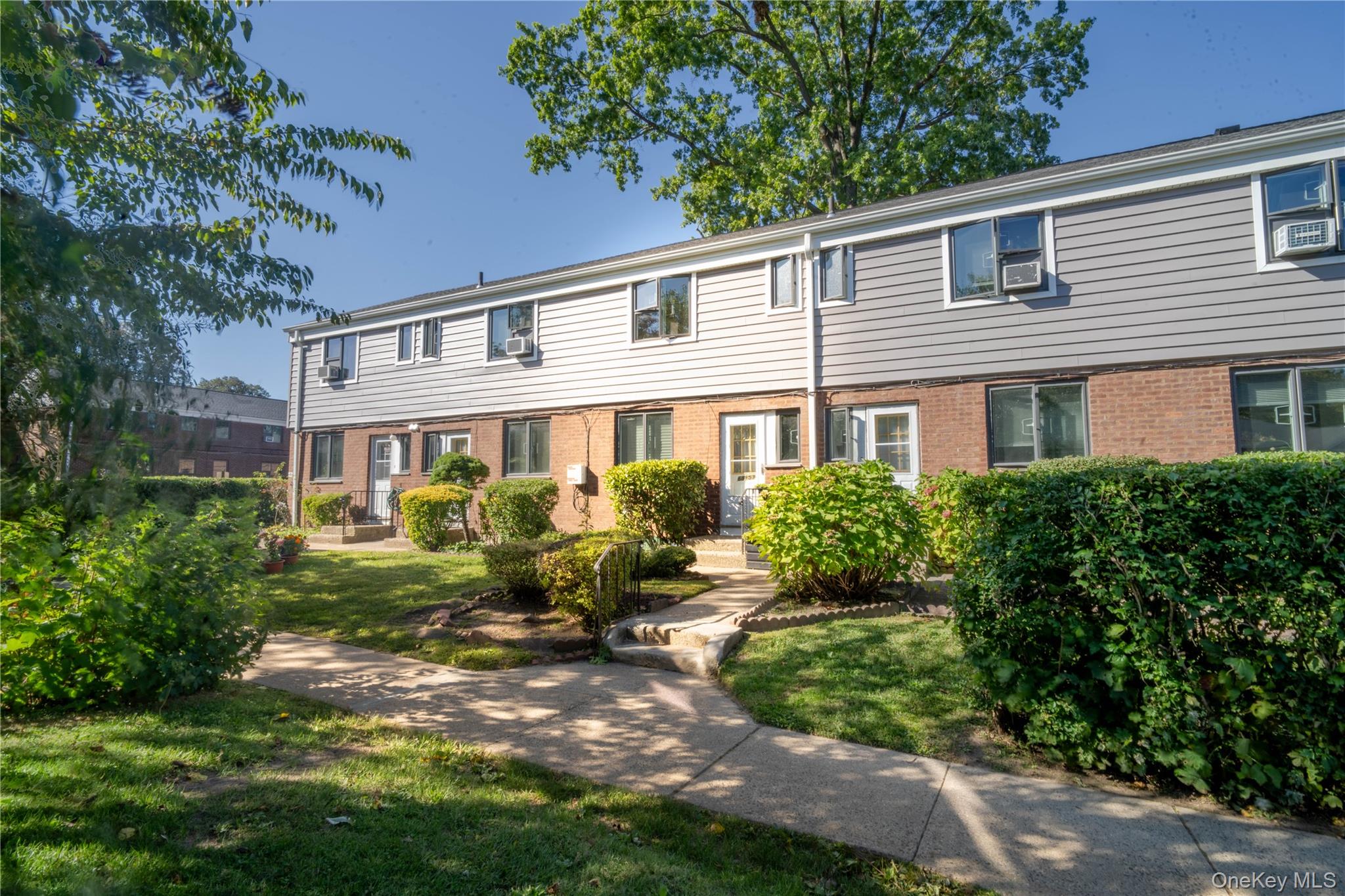 68-57 Bell Blvd # 68-57, Oakland Gardens, NY 11364