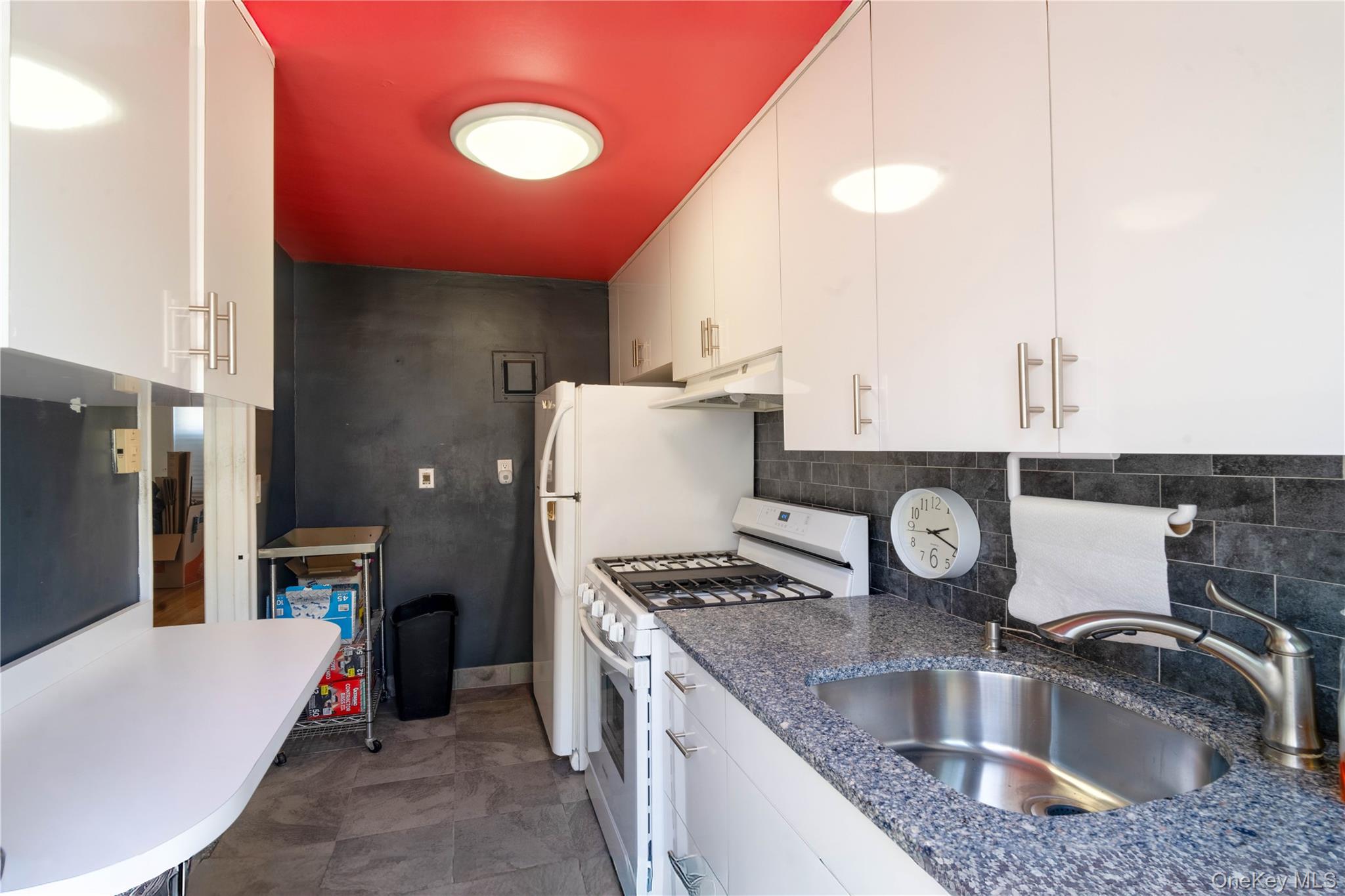 68-57 Bell Blvd # 68-57, Oakland Gardens, NY 11364