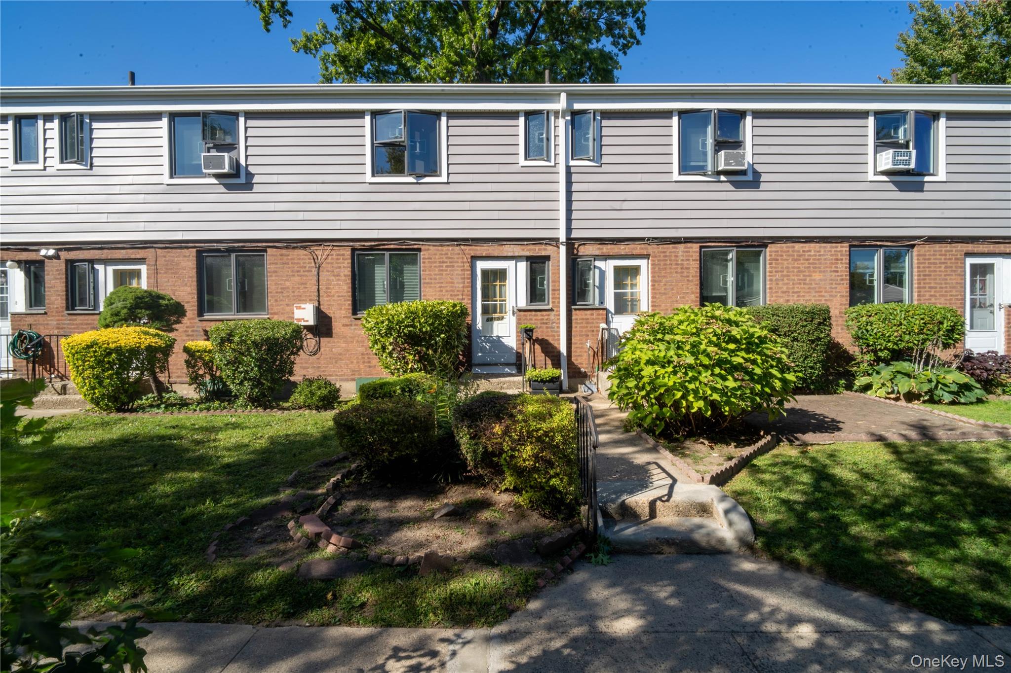 68-57 Bell Blvd # 68-57, Oakland Gardens, NY 11364
