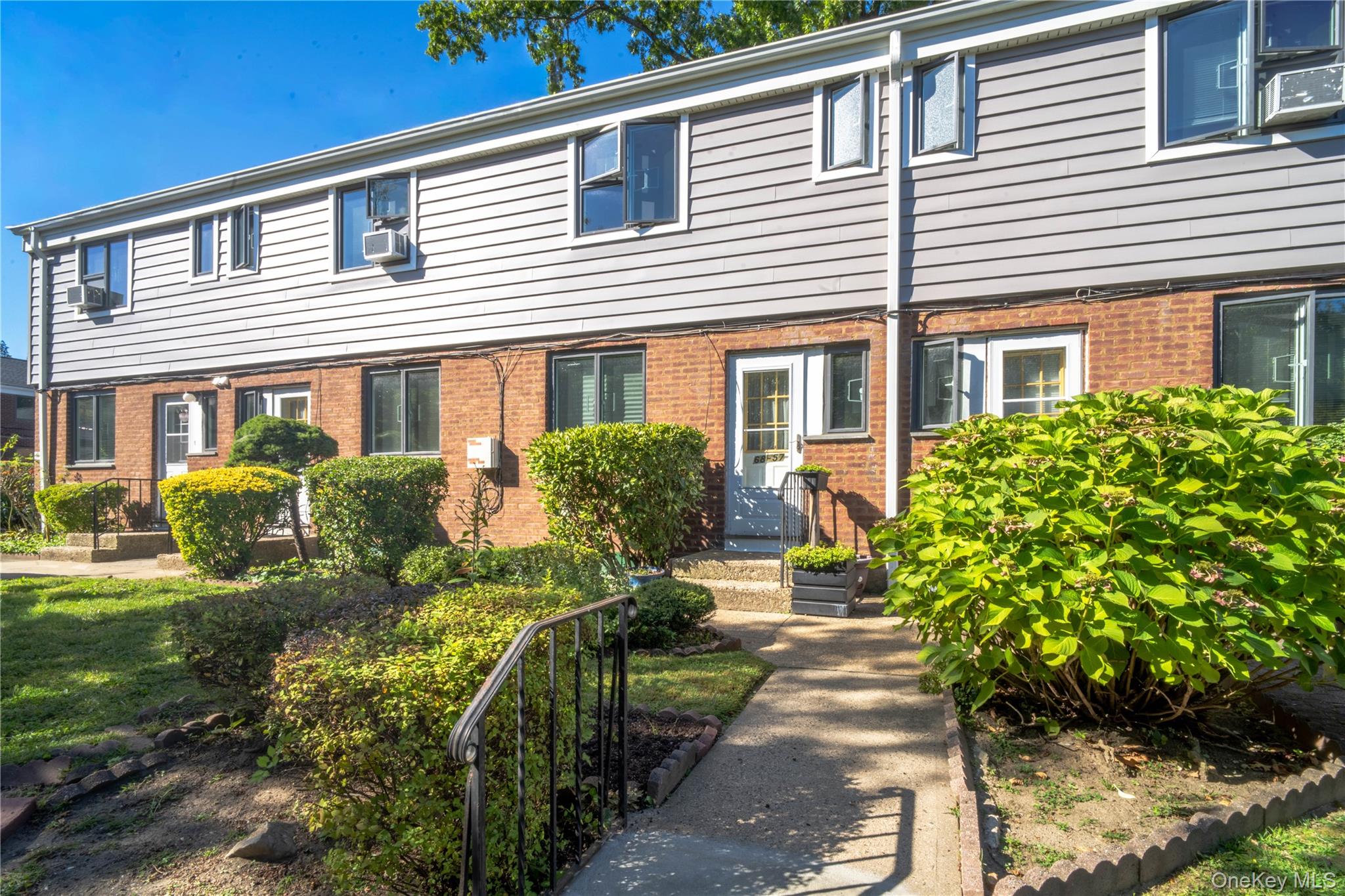 68-57 Bell Blvd # 68-57, Oakland Gardens, NY 11364