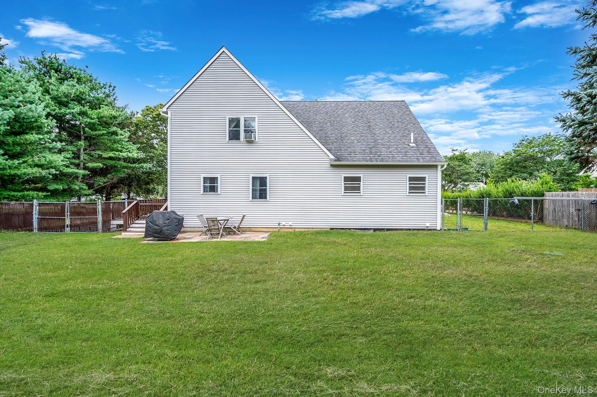 192 Arrowhead Avenue, Riverhead, NY 11901