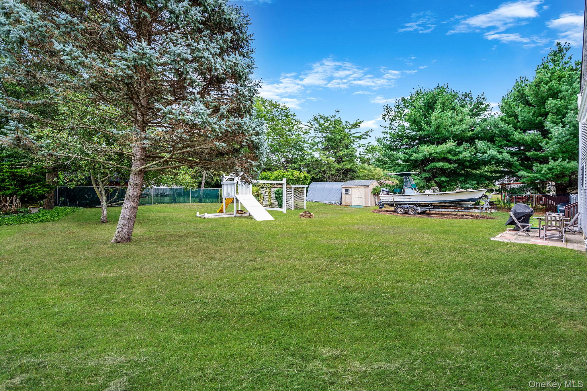 192 Arrowhead Avenue, Riverhead, NY 11901