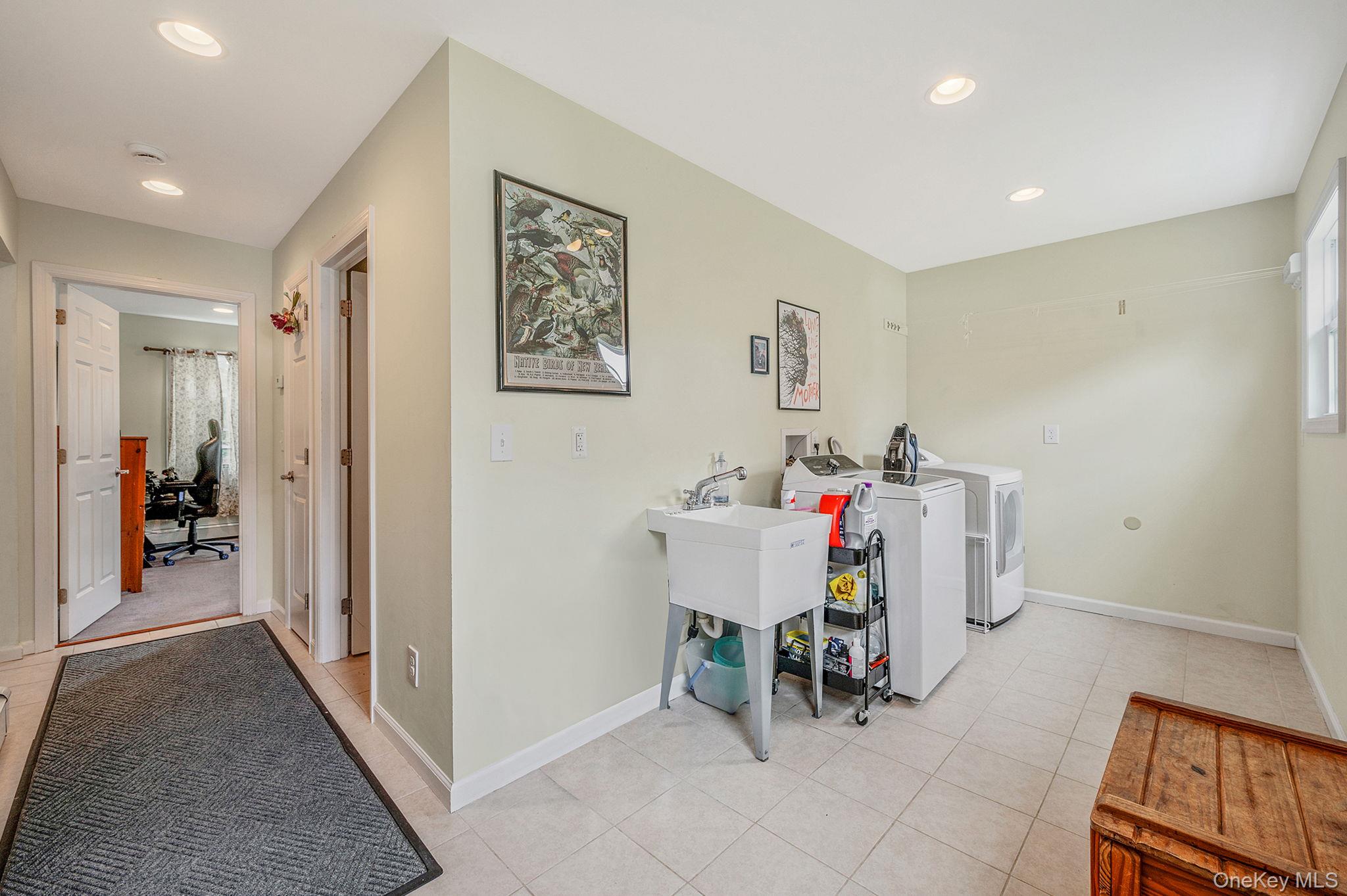 192 Arrowhead Avenue, Riverhead, NY 11901