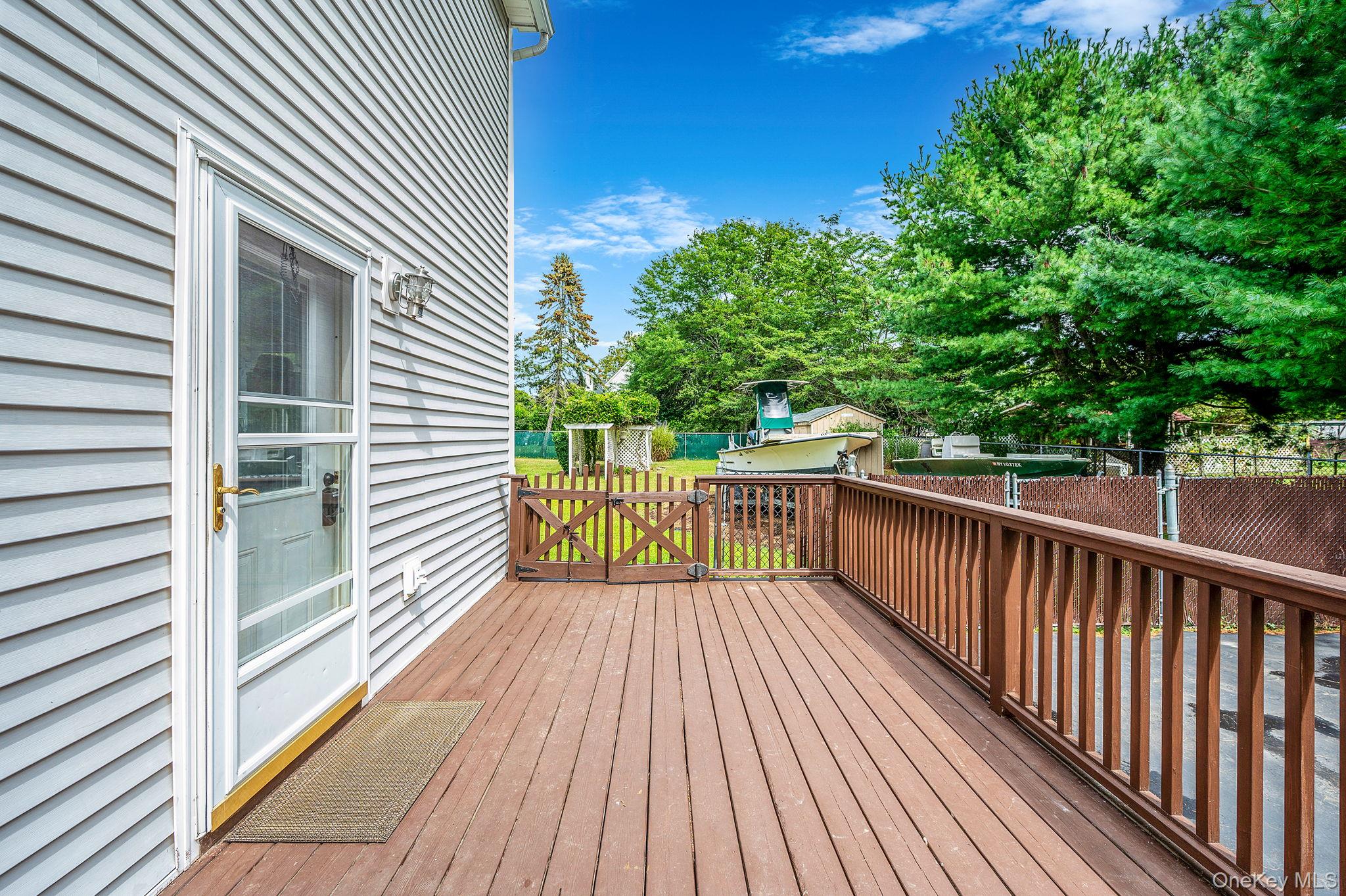 192 Arrowhead Avenue, Riverhead, NY 11901