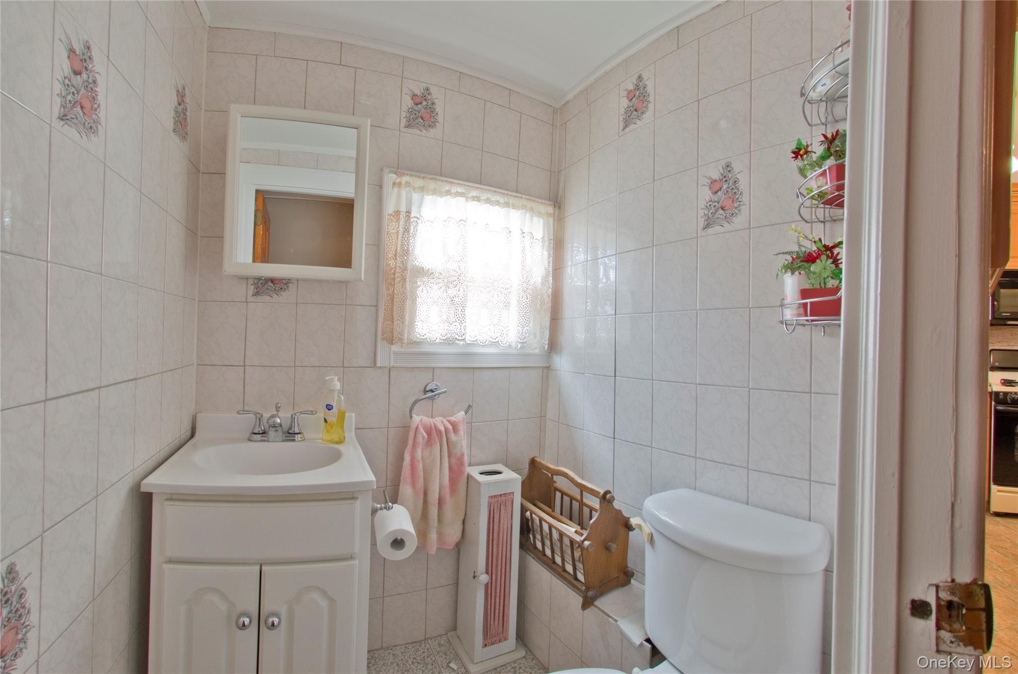 71-28 66th Drive, Middle Village, NY 11379