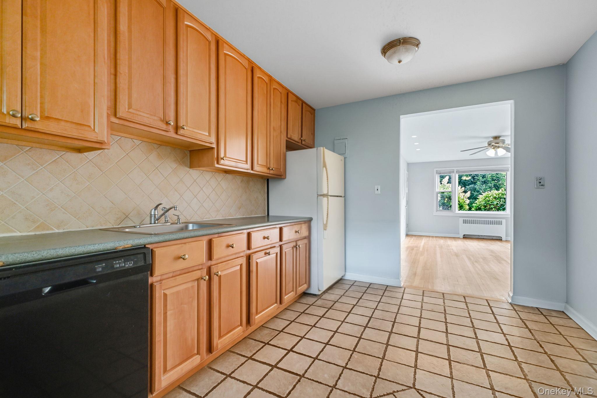 47 Carpenter Avenue # A, Mount Kisco, NY 10549