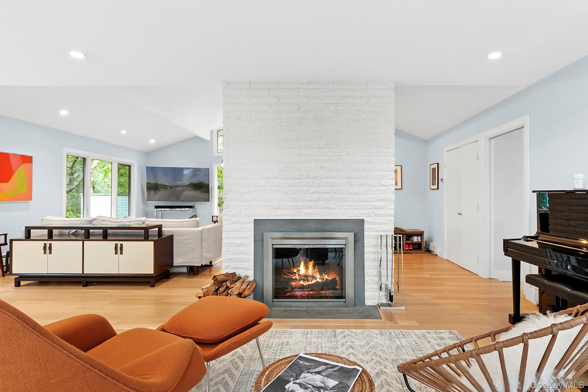 2723 Deerfield Road, Southampton, NY 11963