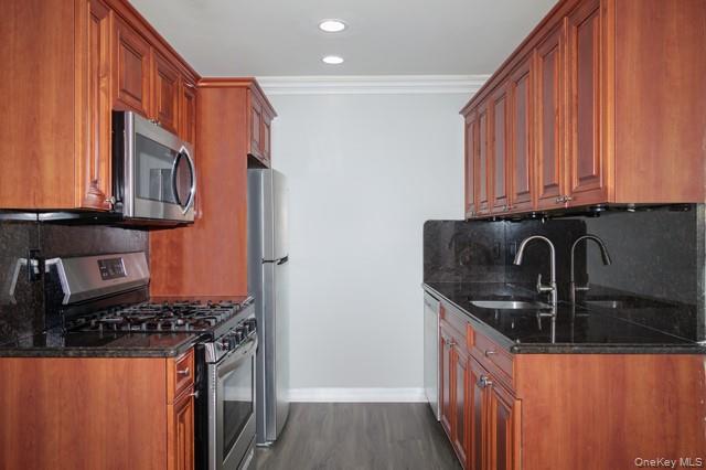 1750 W Main Street # B15, Riverhead, NY 11901