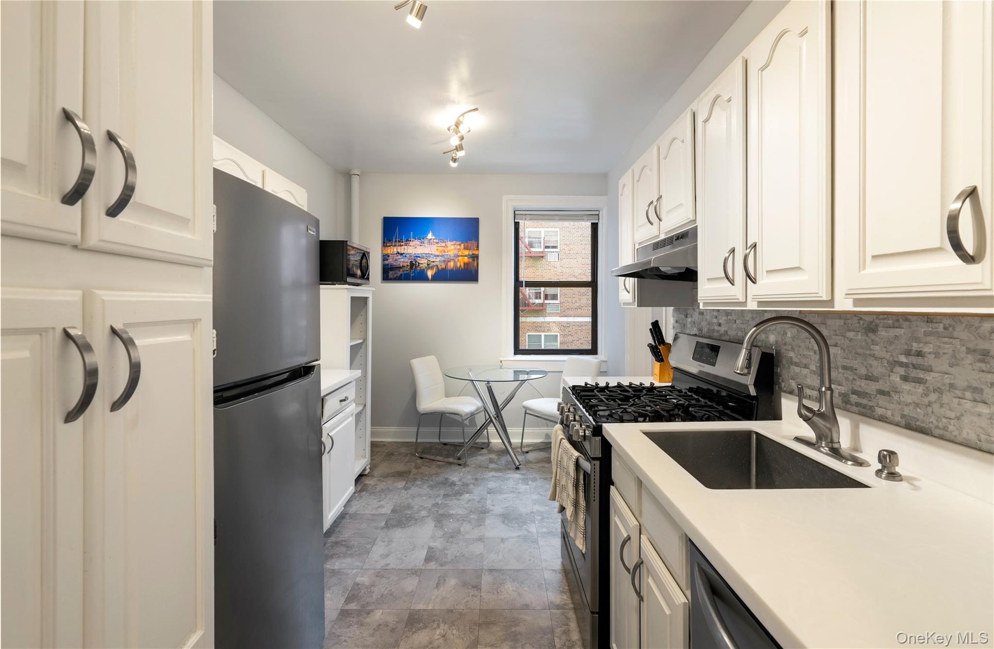 68 E Hartsdale Avenue # 2G, Hartsdale, NY 10530