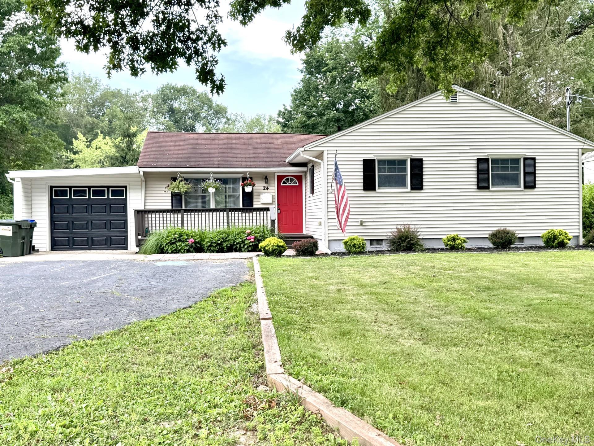 24 Patricia Lane, Blooming Grove, NY 10992