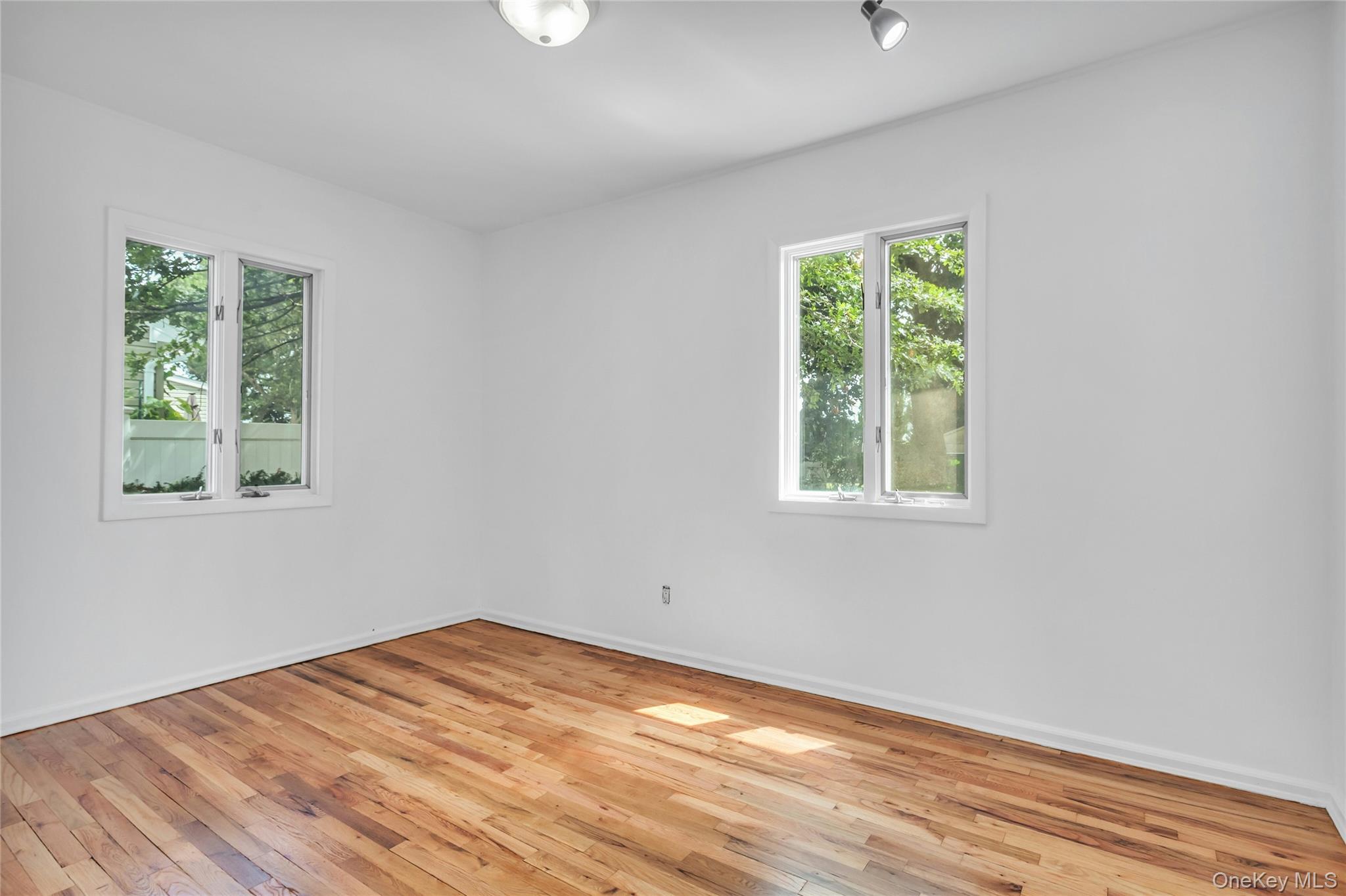 344 N Hickory Street, Massapequa, NY 11758