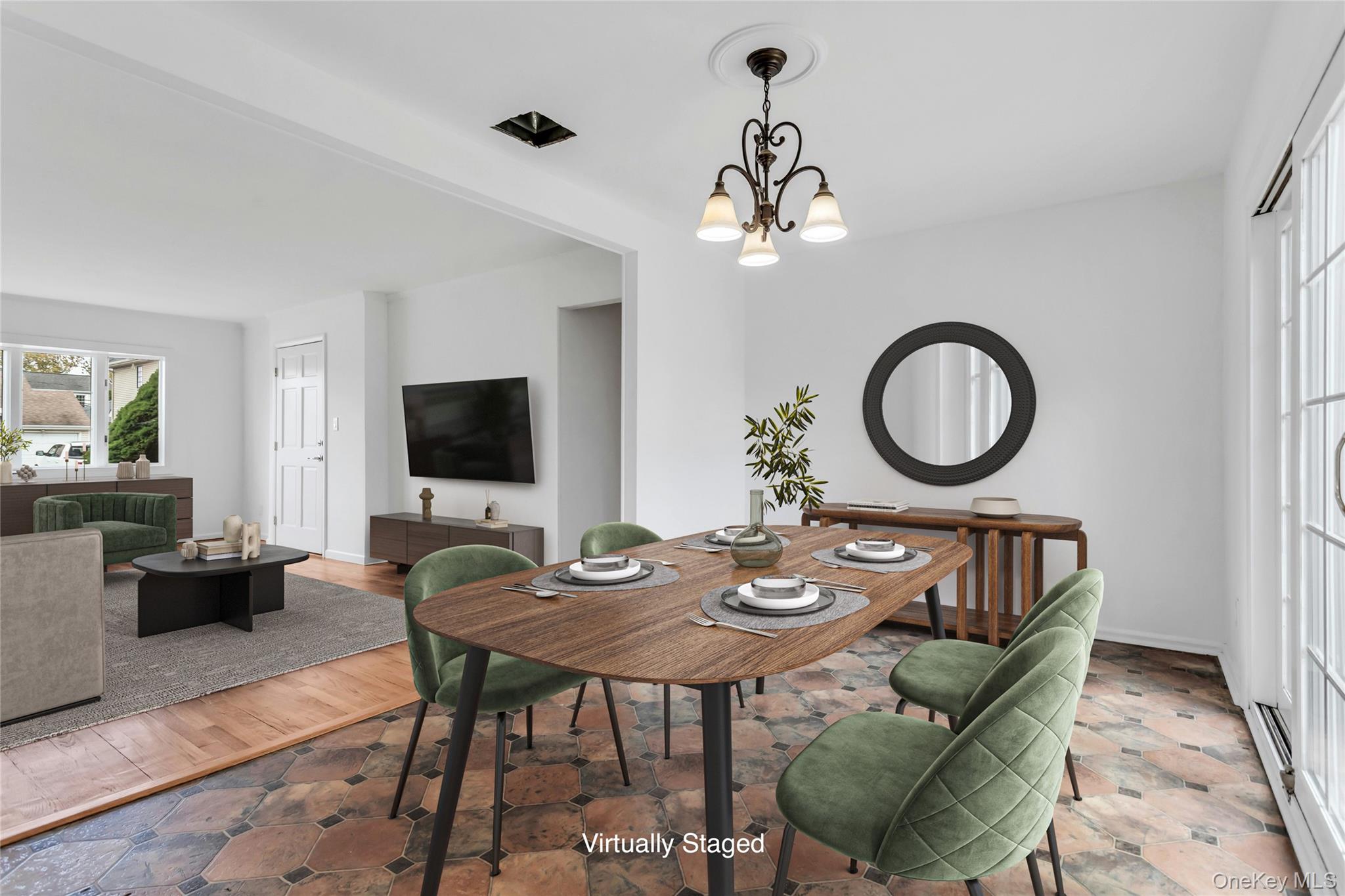 344 N Hickory Street, Massapequa, NY 11758