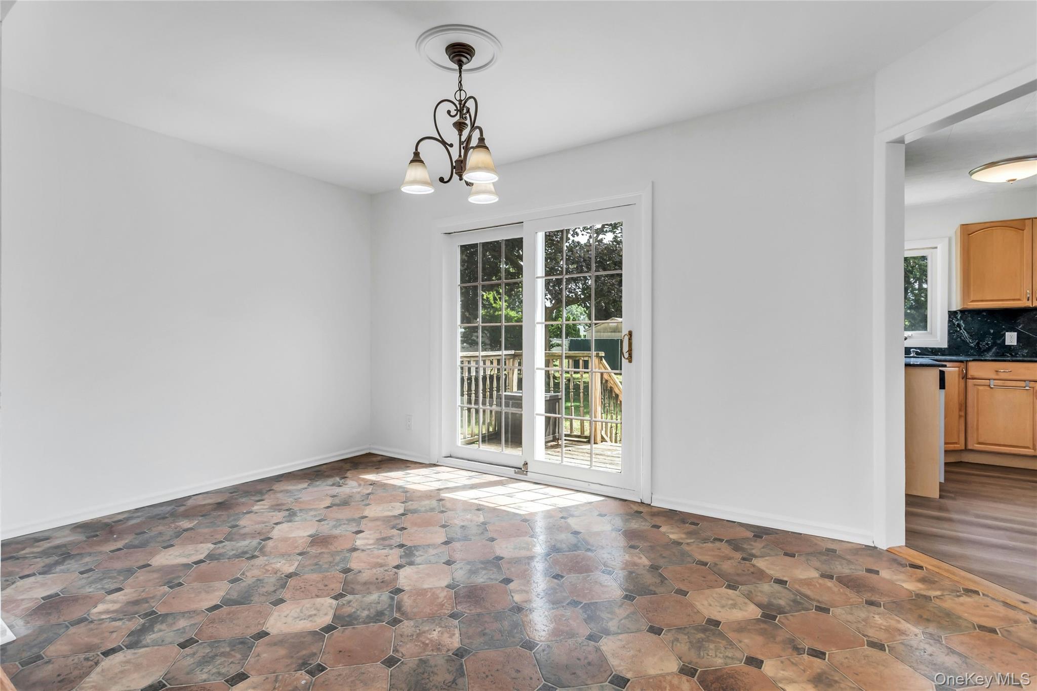 344 N Hickory Street, Massapequa, NY 11758