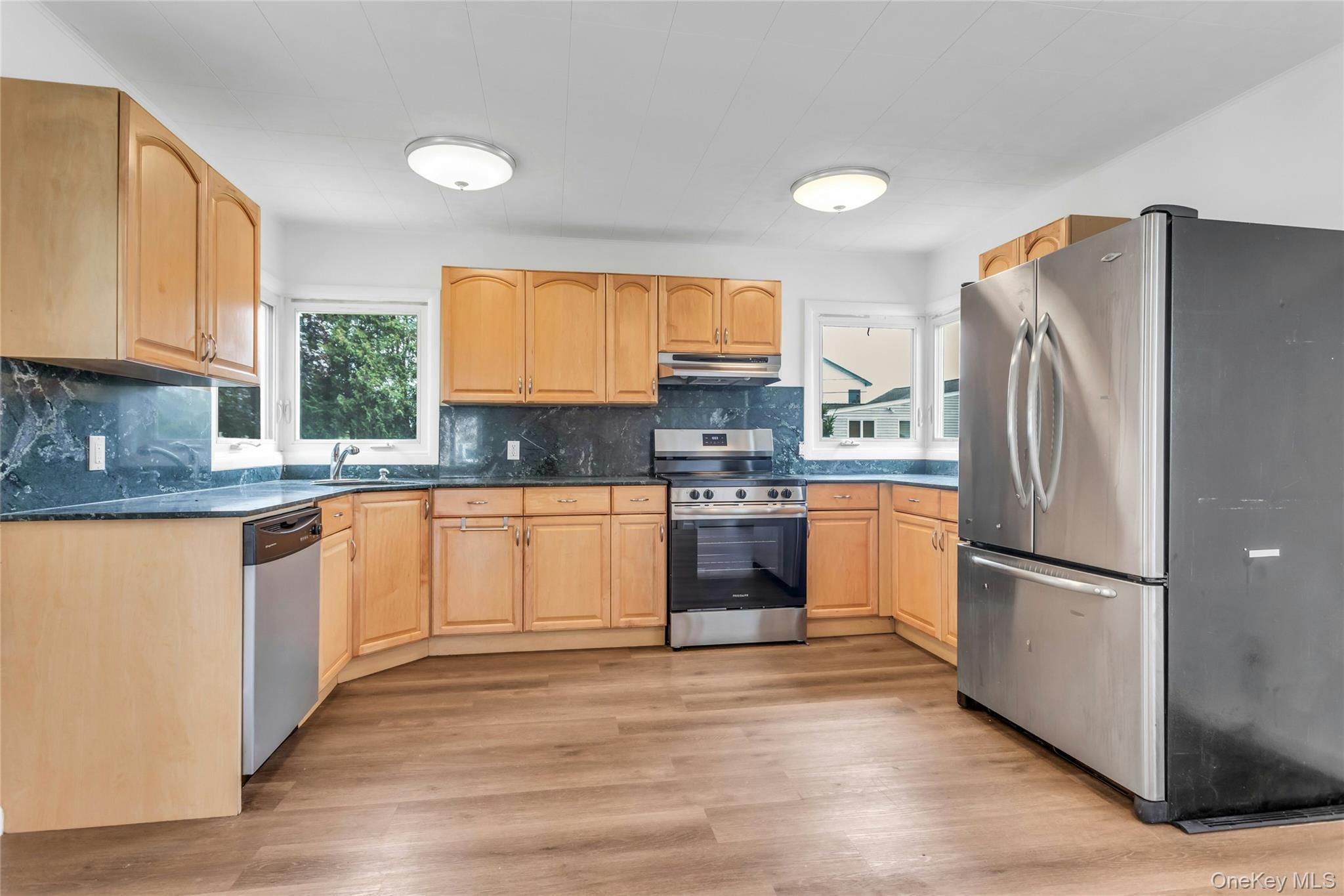 344 N Hickory Street, Massapequa, NY 11758