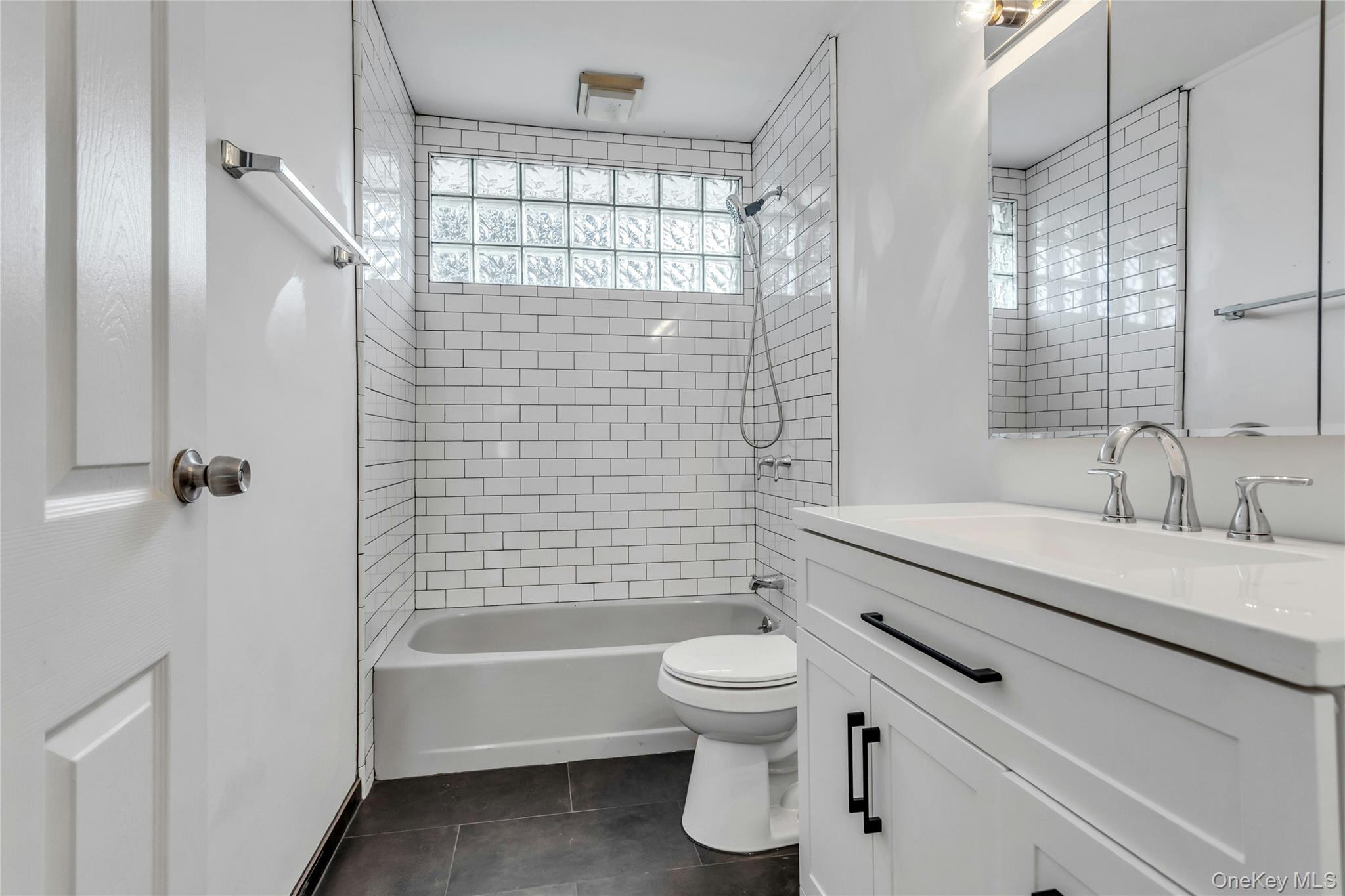 344 N Hickory Street, Massapequa, NY 11758