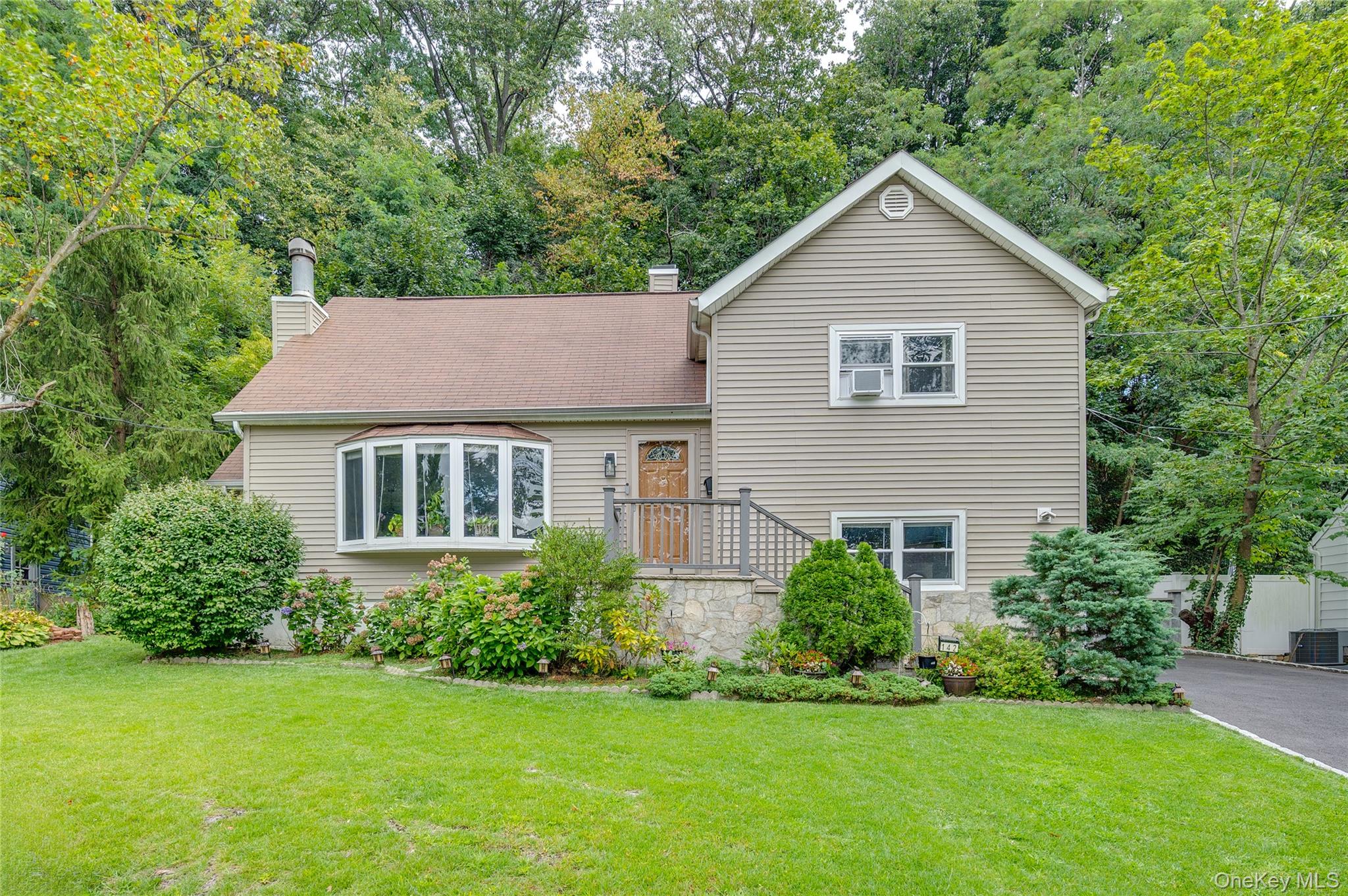 142 Pembrook Drive, Yonkers, NY 10710