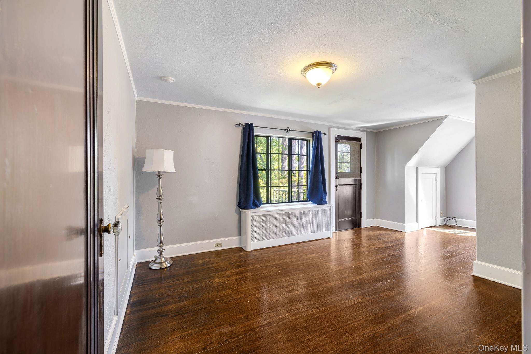 11 Seaman Road, Poughkeepsie, NY 12601