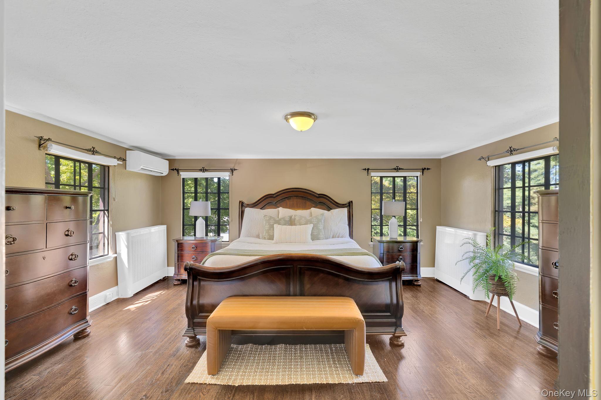 11 Seaman Road, Poughkeepsie, NY 12601