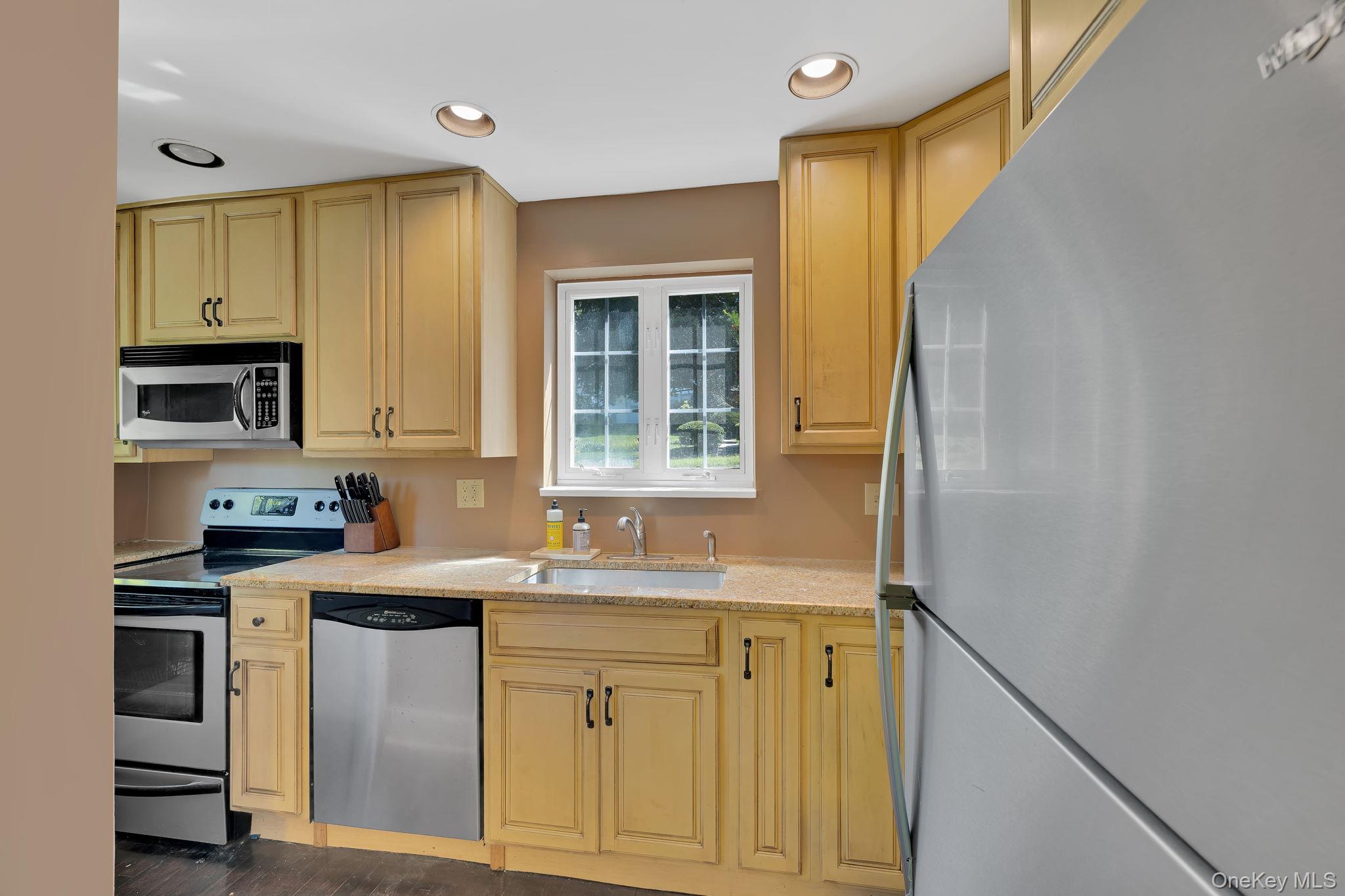 11 Seaman Road, Poughkeepsie, NY 12601