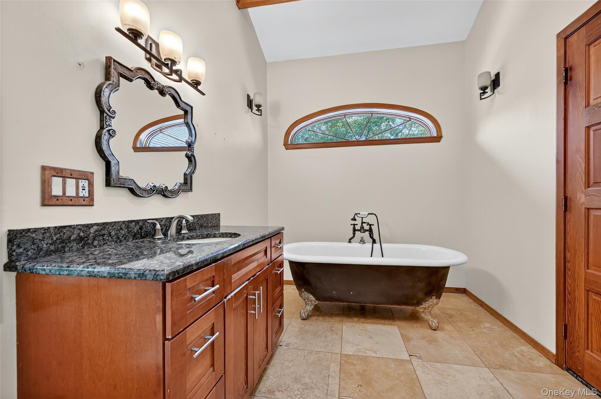 23 Renies Road, Monroe, NY 10918