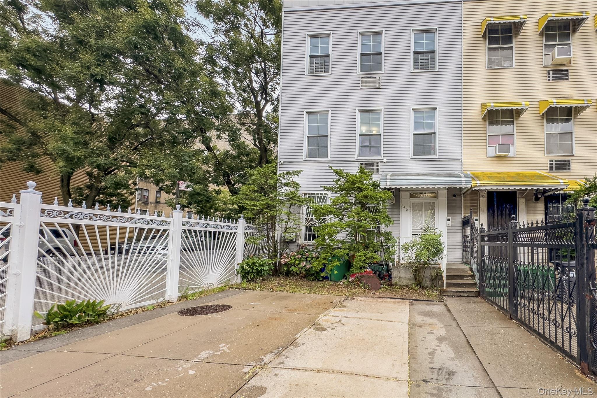 140 W 175th Street, Bronx, NY 10453