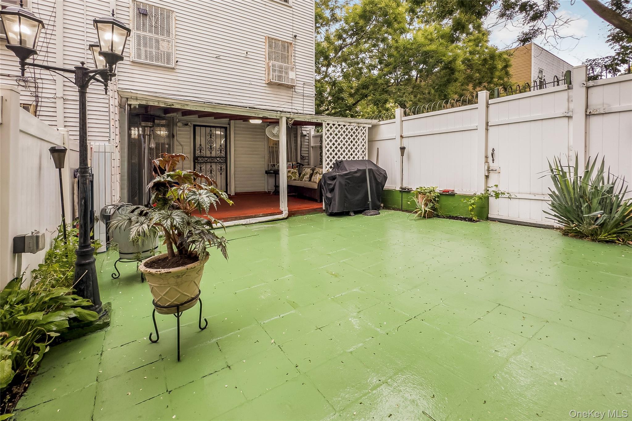 140 W 175th Street, Bronx, NY 10453