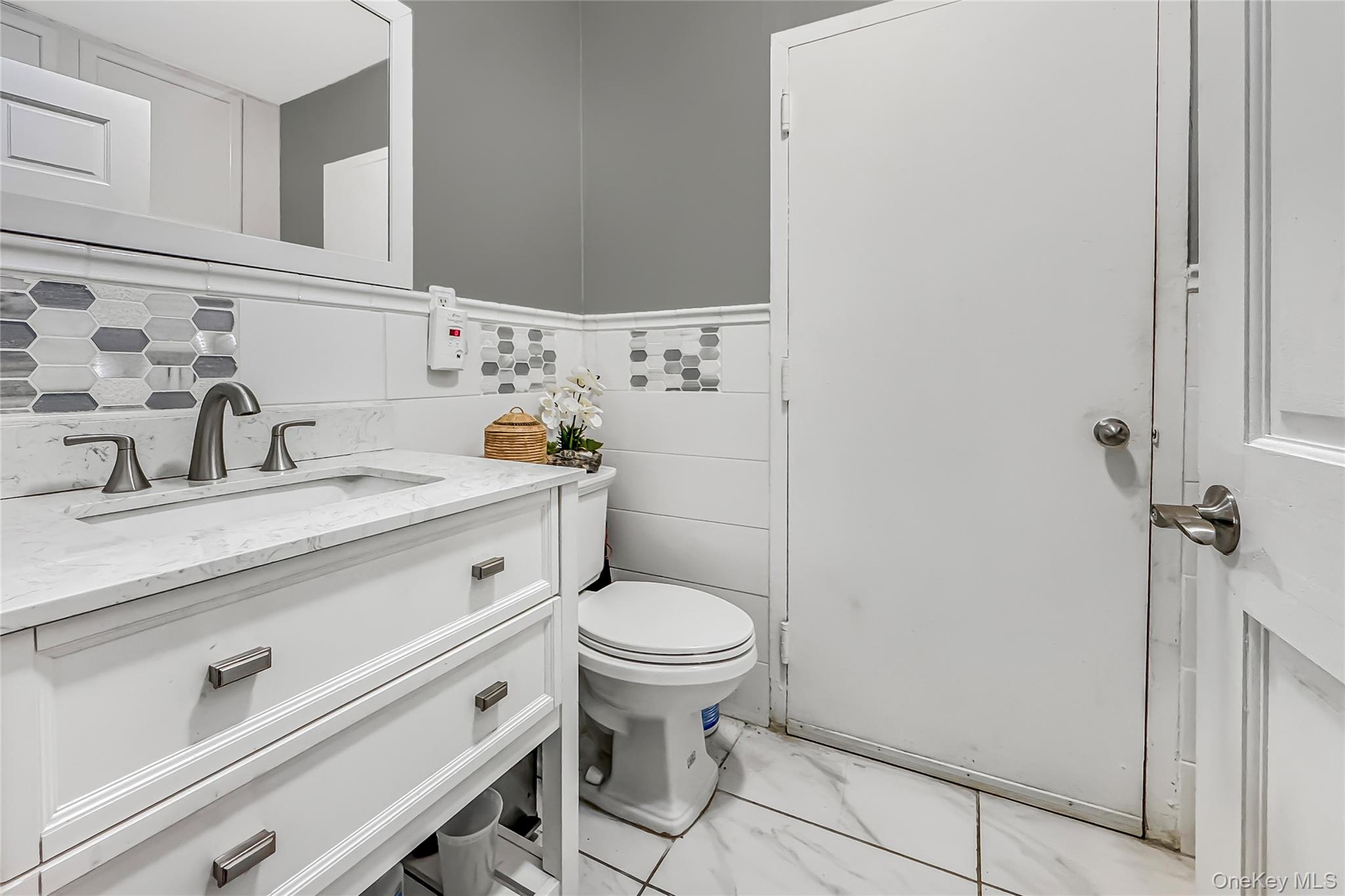 140 W 175th Street, Bronx, NY 10453