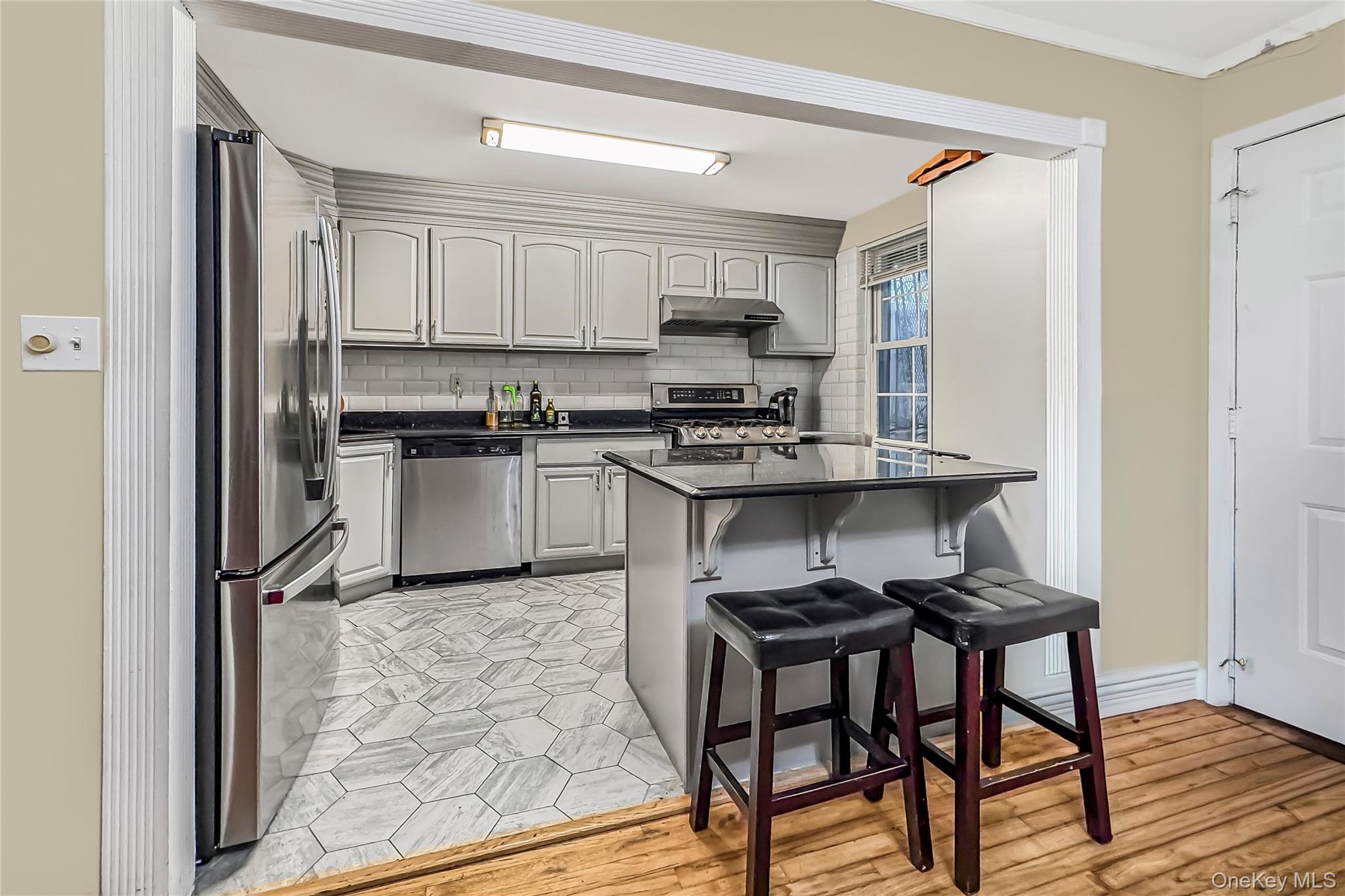 140 W 175th Street, Bronx, NY 10453