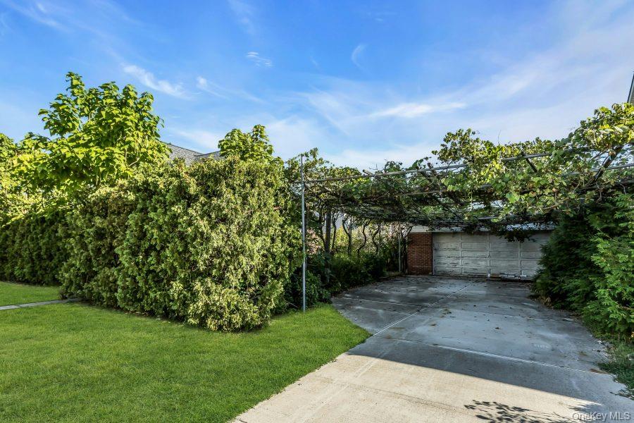 291 Lincoln Street, Franklin Square, NY 11010