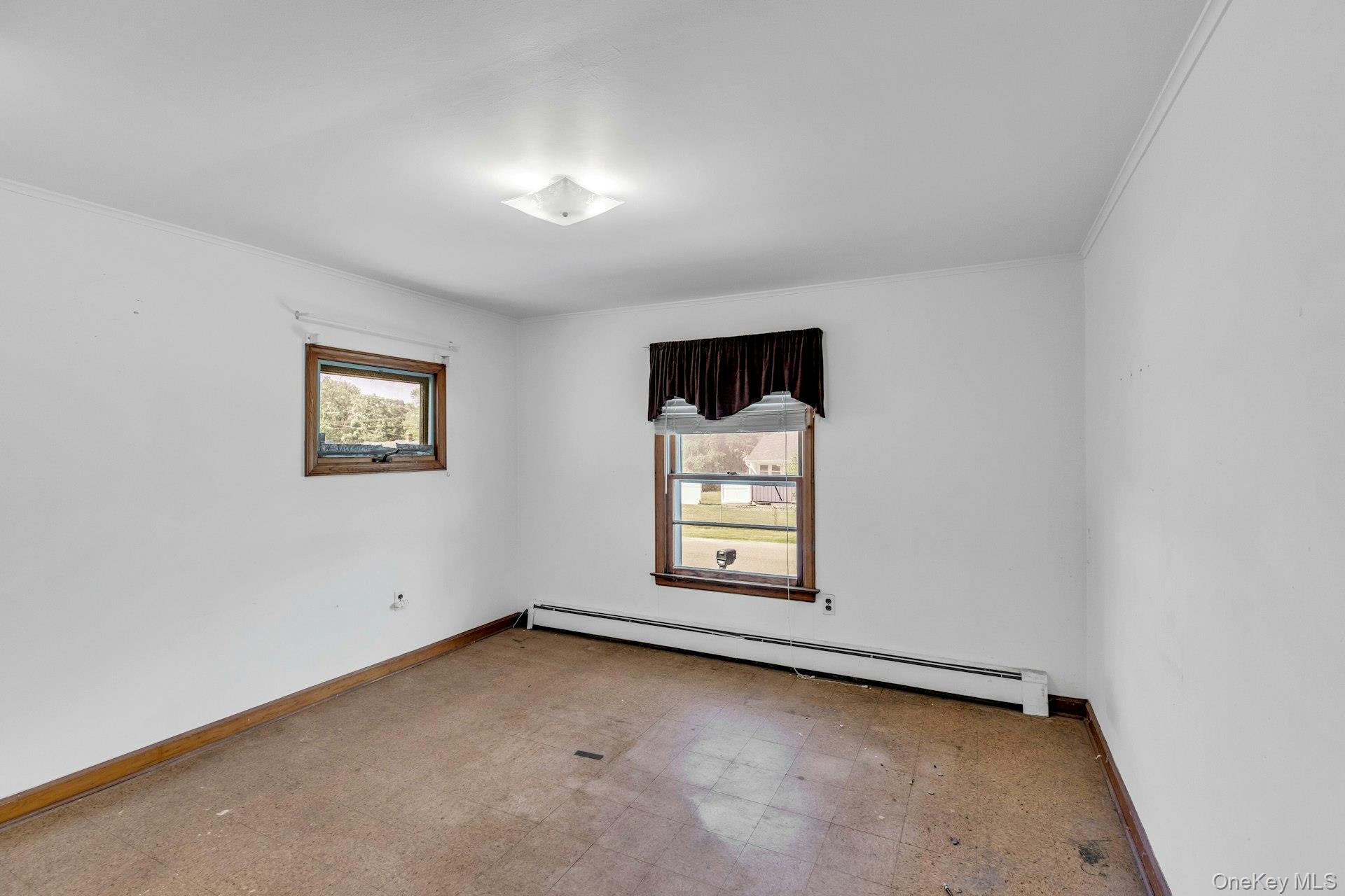 8 N Westbury Road, Hampton Bays, NY 11946