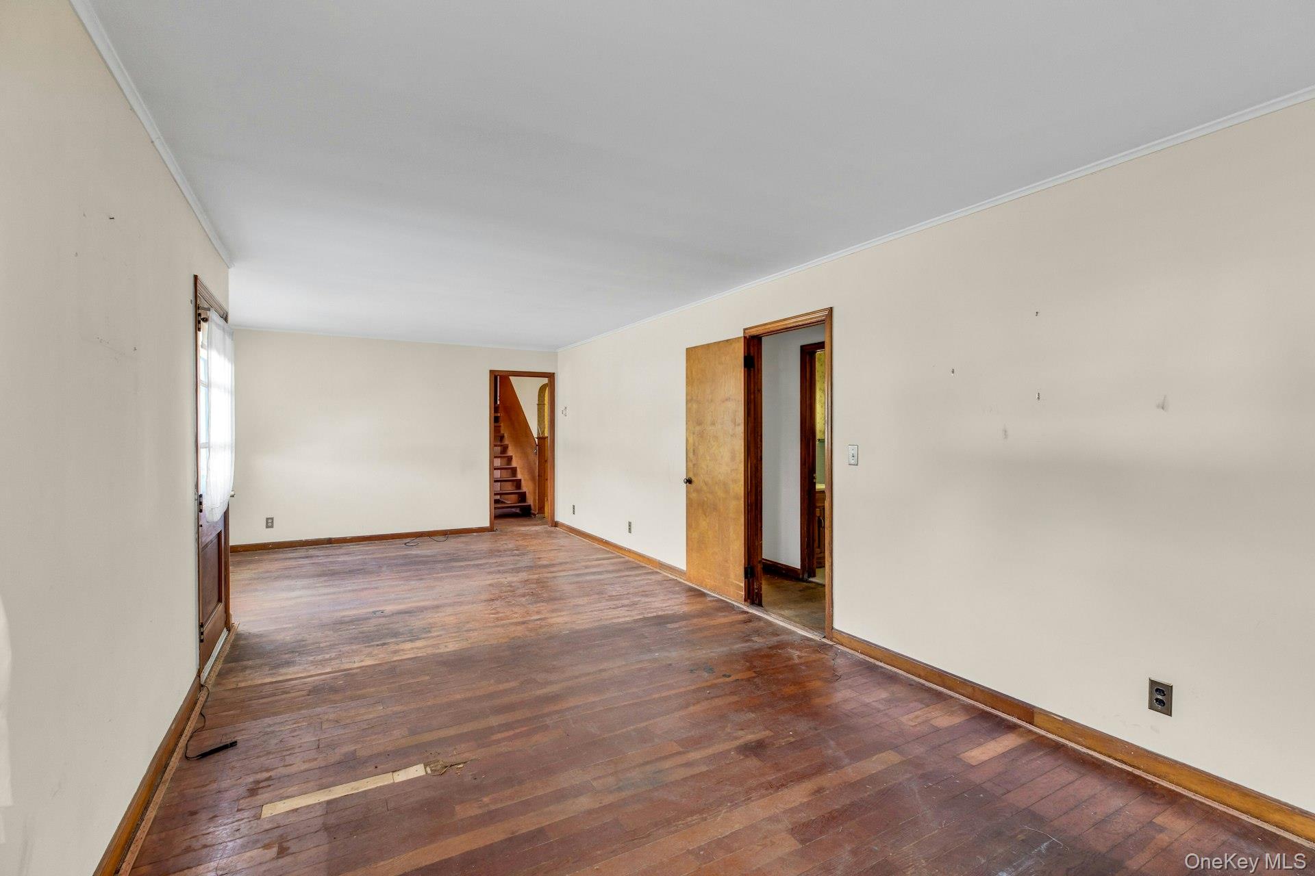 8 N Westbury Road, Hampton Bays, NY 11946