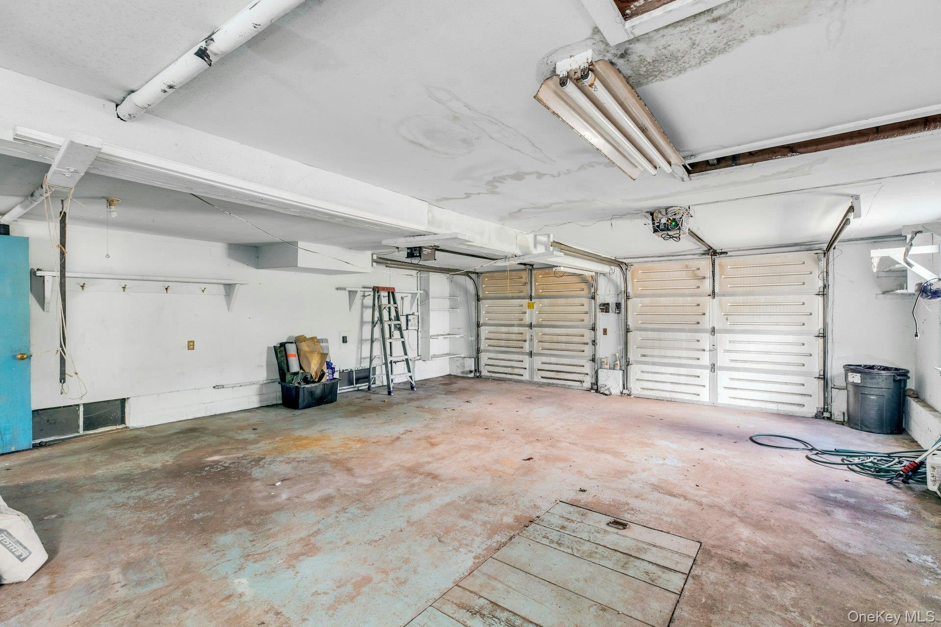 8 N Westbury Road, Hampton Bays, NY 11946