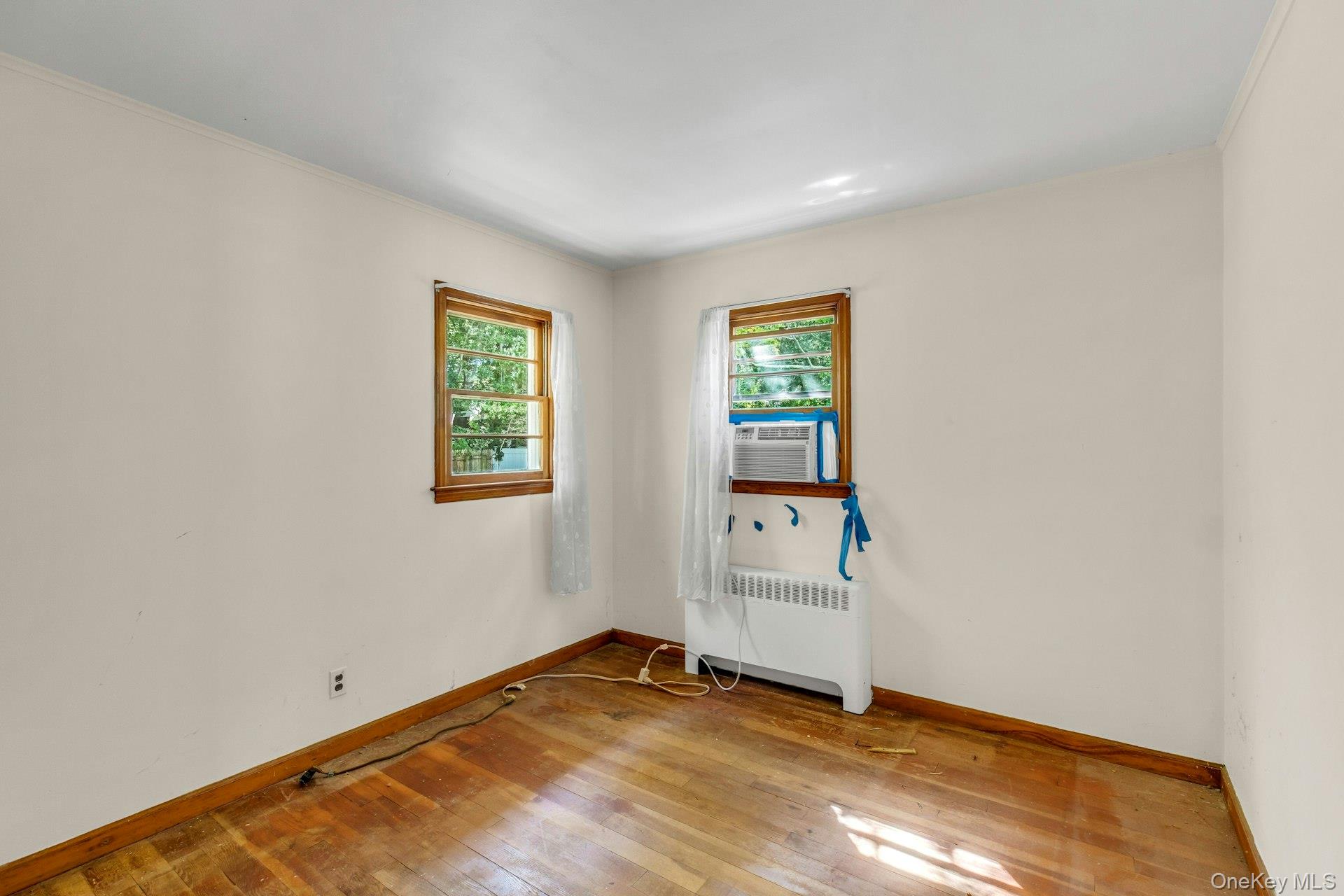 8 N Westbury Road, Hampton Bays, NY 11946