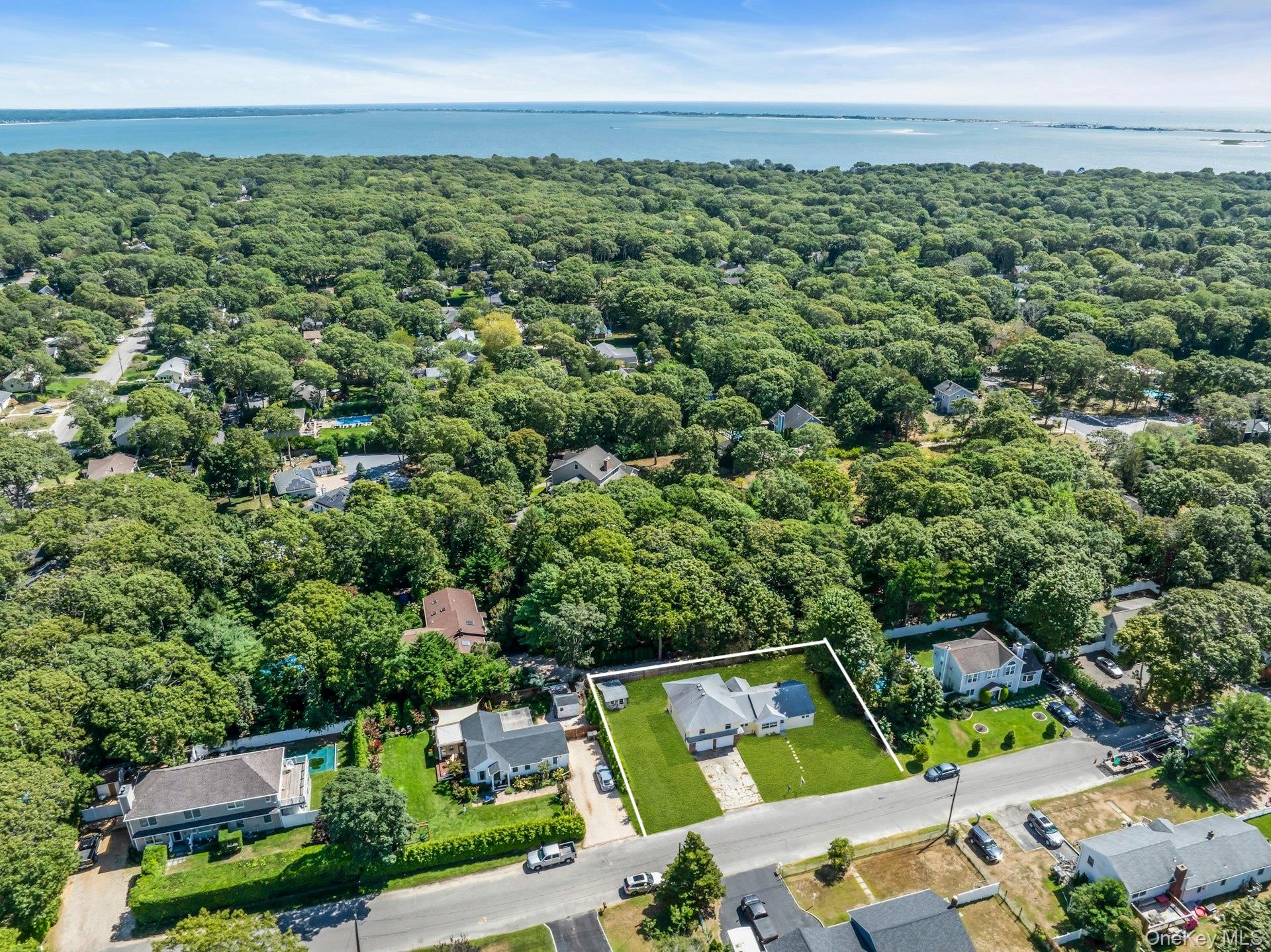 8 N Westbury Road, Hampton Bays, NY 11946