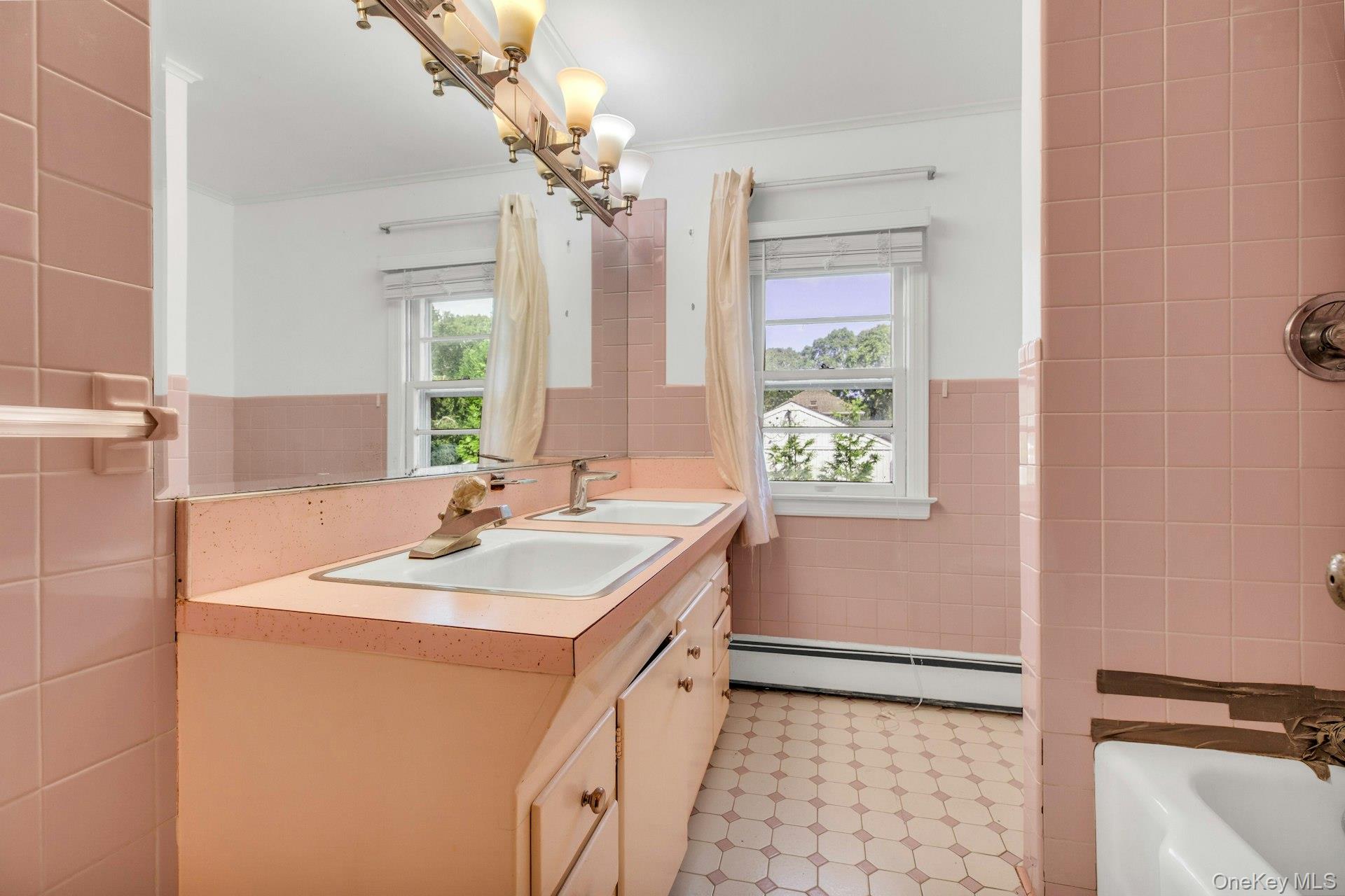 8 N Westbury Road, Hampton Bays, NY 11946