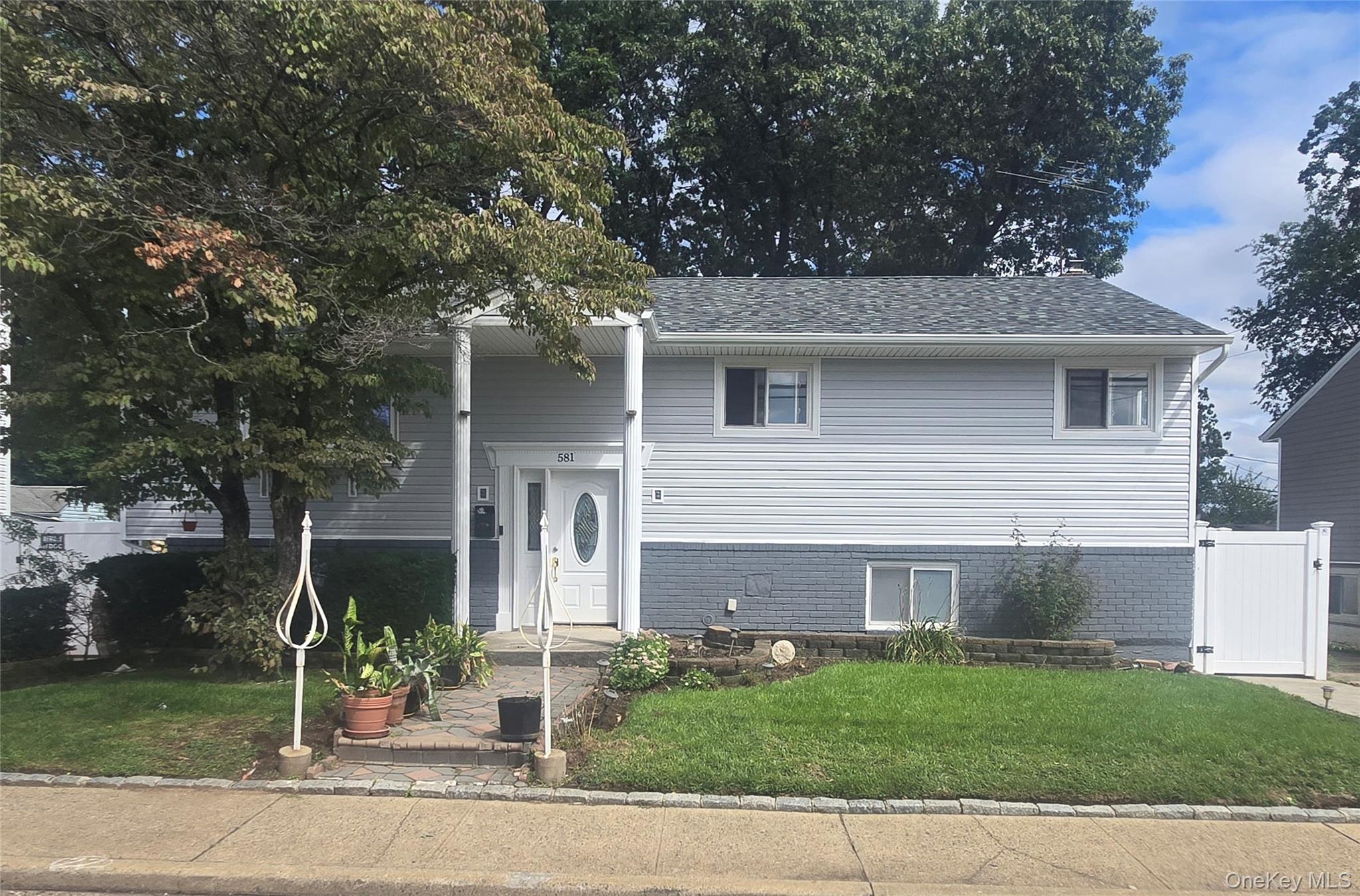 581 Meacham Avenue # 2nd Floor, Elmont, NY 11003
