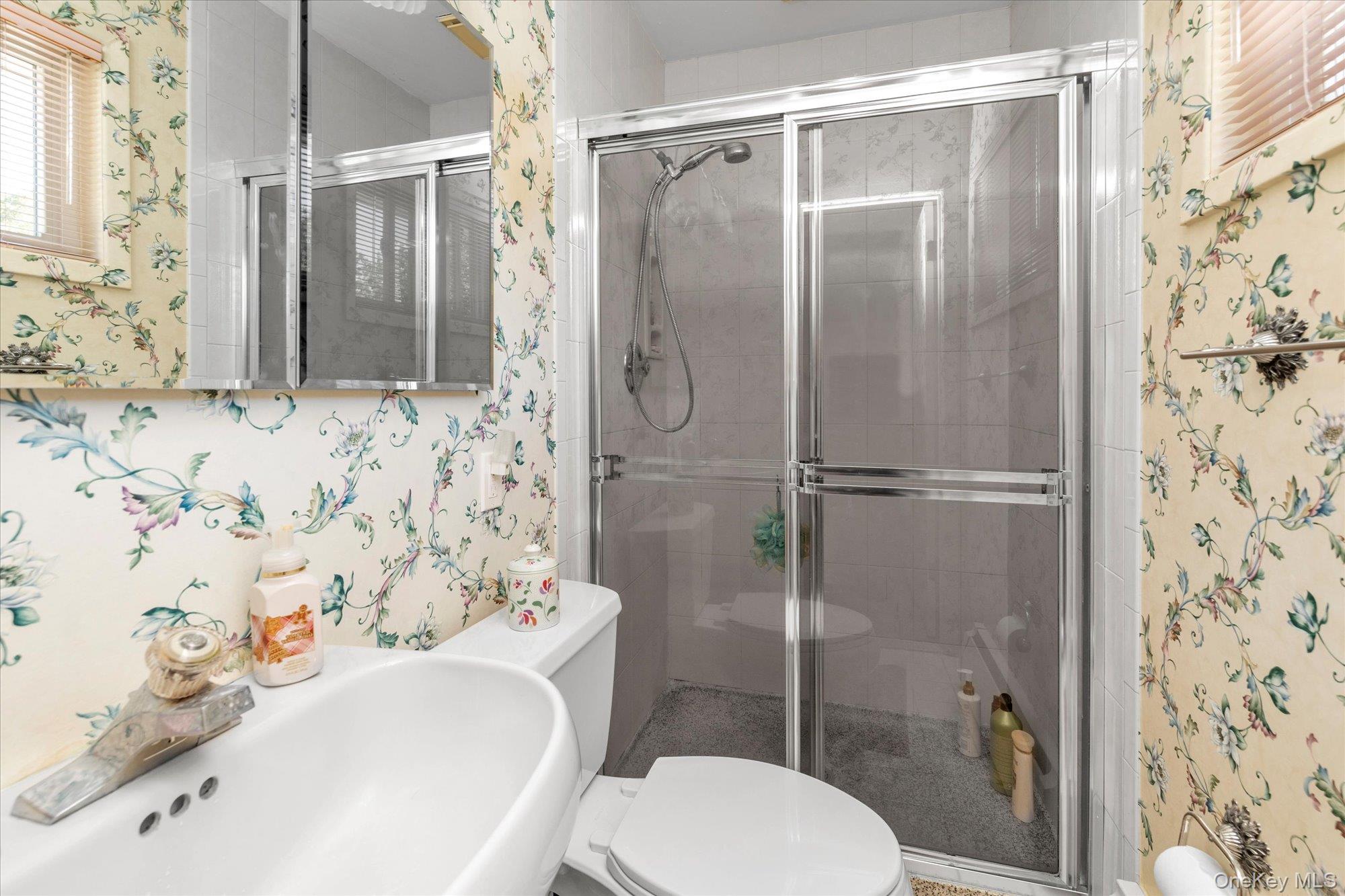 41 Villanova Lane, Dix Hills, NY 11746