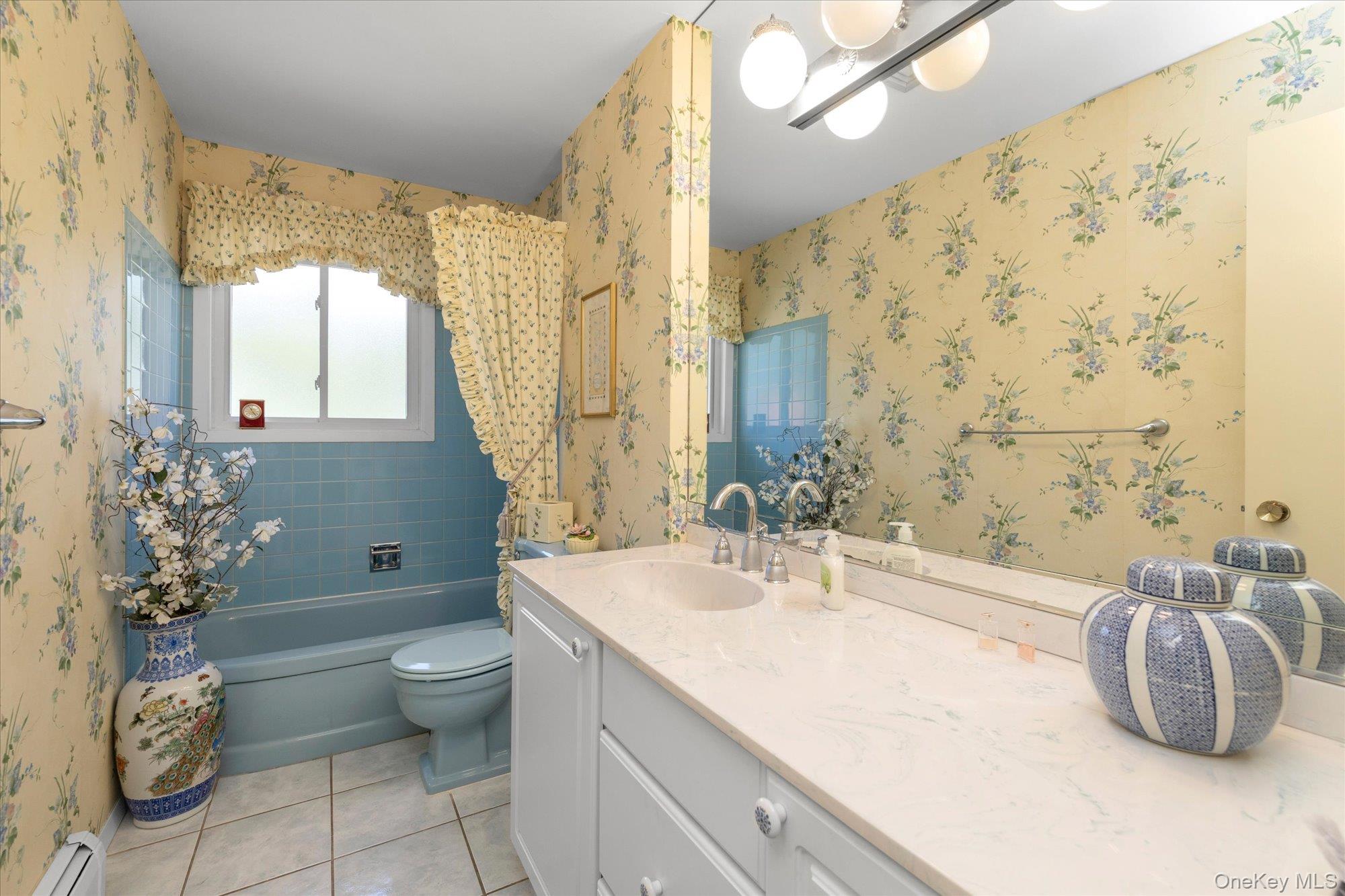 41 Villanova Lane, Dix Hills, NY 11746