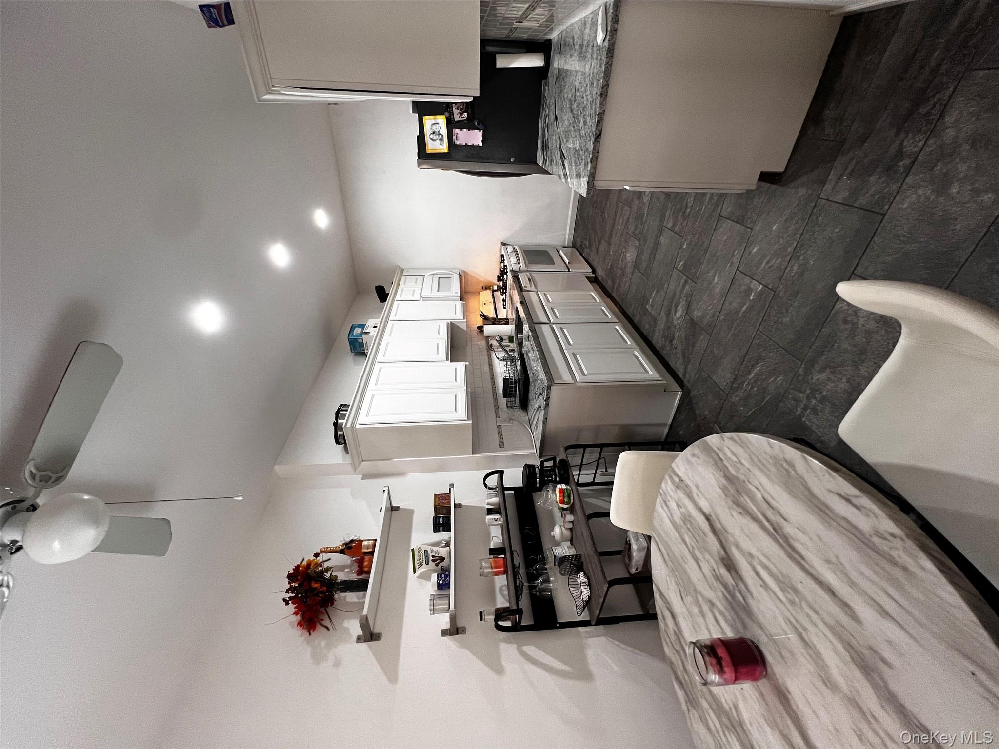 37 N central Avenue # 3H, Hartsdale, NY 10530