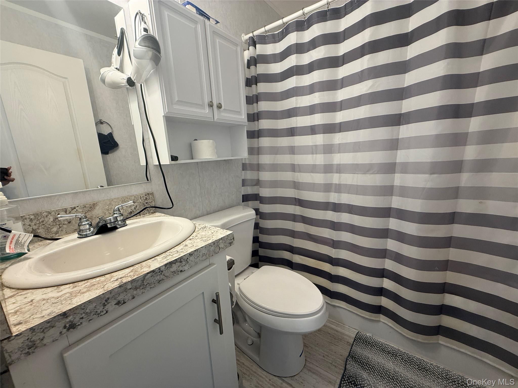 412 Sandgate Drive, New Windsor, NY 12553