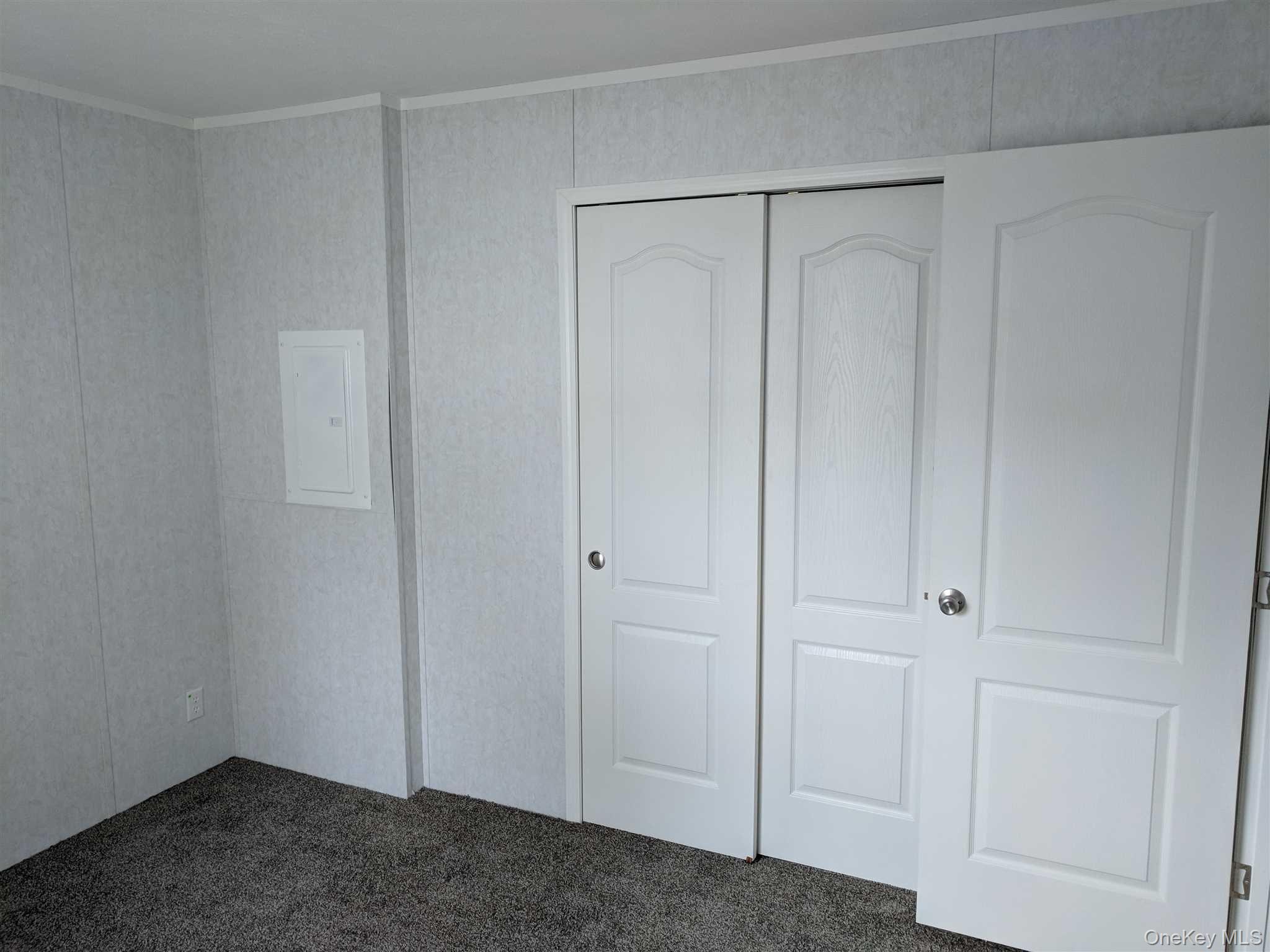 412 Sandgate Drive, New Windsor, NY 12553